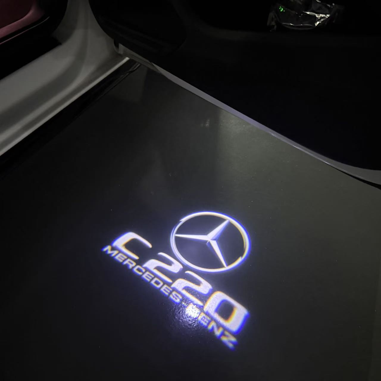 LUCI PROIETTORI LOGO MERCEDES BENZ Nr.03 (quantità 1 = 1 set / 2 luci porta)