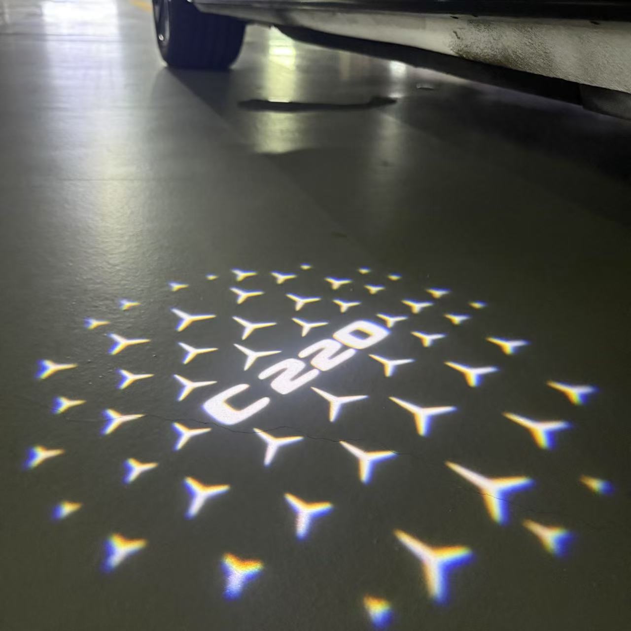 LUCI PROIETTORI LOGO MERCEDES BENZ Nr.03 (quantità 1 = 1 set / 2 luci porta)