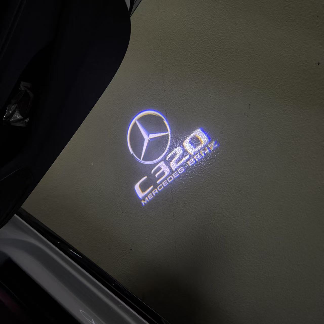 أضواء بروجكتور شعار MERCEDES BENZ رقم 03 (الكمية 1 = 1 مجموعة / 2 أضواء باب)