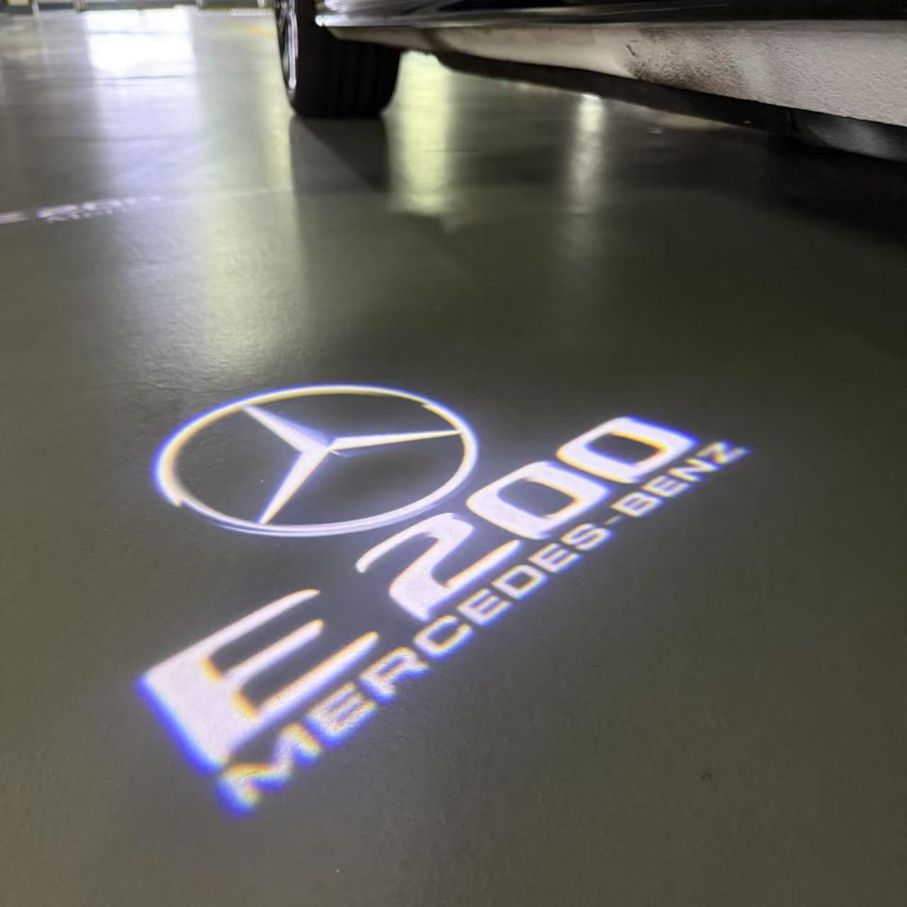 أضواء بروجكتور شعار MERCEDES BENZ رقم 03 (الكمية 1 = 1 مجموعة / 2 أضواء باب)