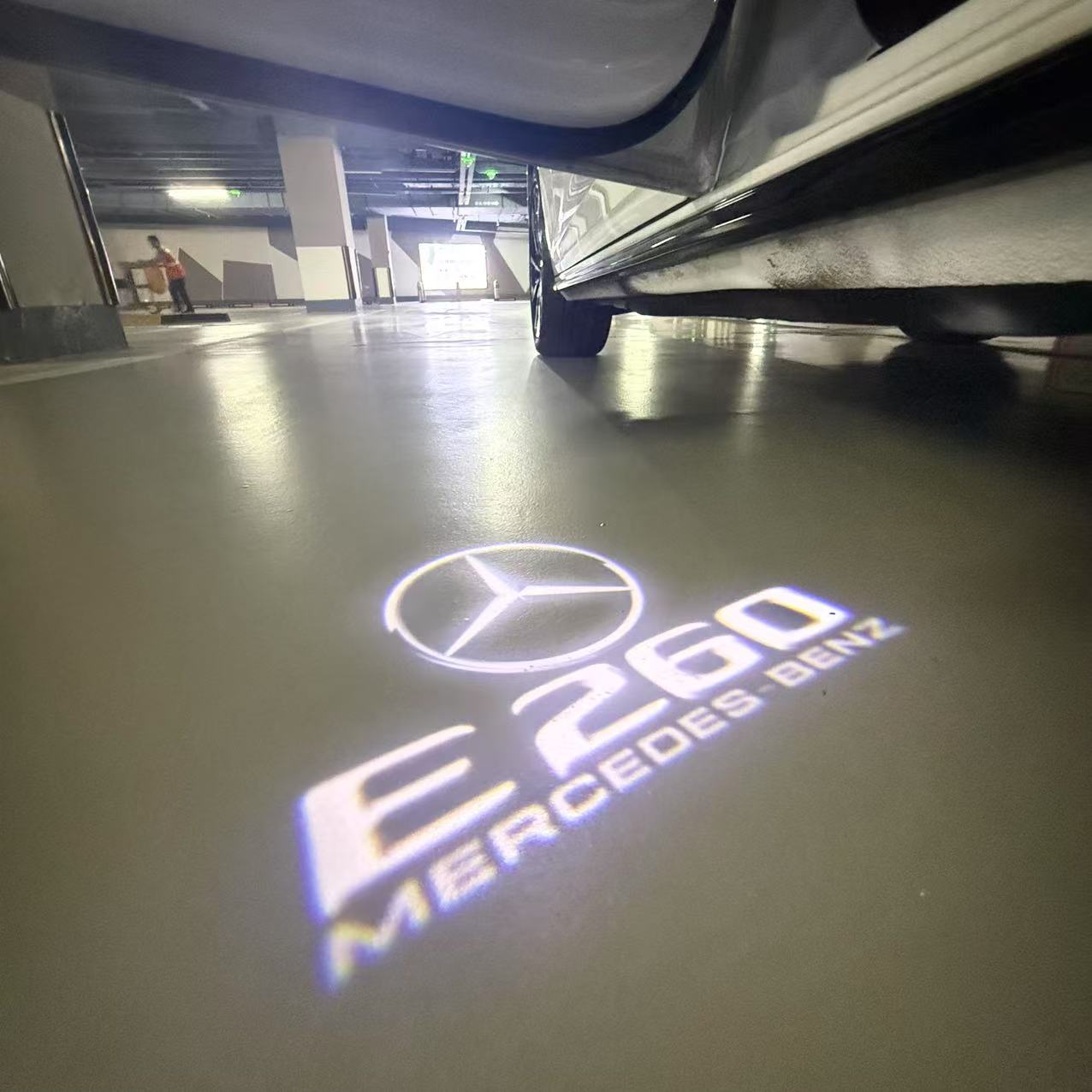 أضواء بروجكتور شعار MERCEDES BENZ رقم 03 (الكمية 1 = 1 مجموعة / 2 أضواء باب)