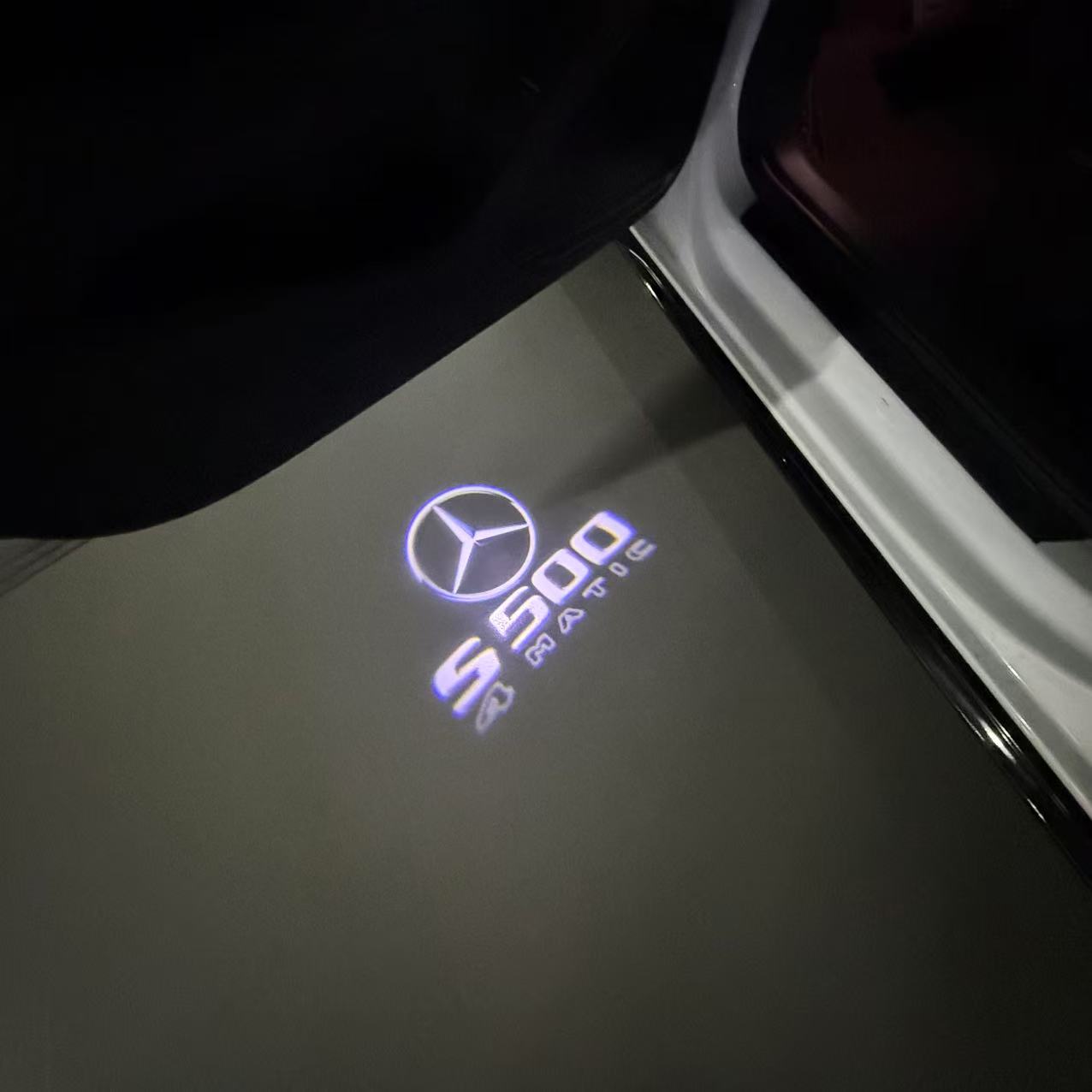 أضواء بروجكتور شعار MERCEDES BENZ رقم 03 (الكمية 1 = 1 مجموعة / 2 أضواء باب)