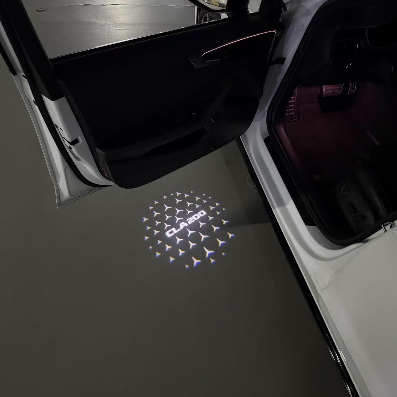 أضواء بروجكتور شعار MERCEDES BENZ رقم 03 (الكمية 1 = 1 مجموعة / 2 أضواء باب)