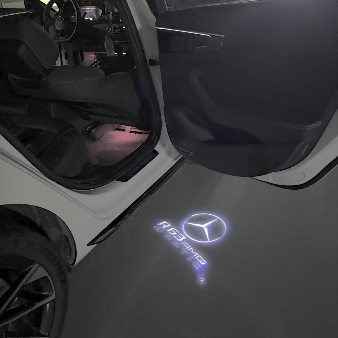 أضواء بروجكتور شعار MERCEDES BENZ رقم 03 (الكمية 1 = 1 مجموعة / 2 أضواء باب)