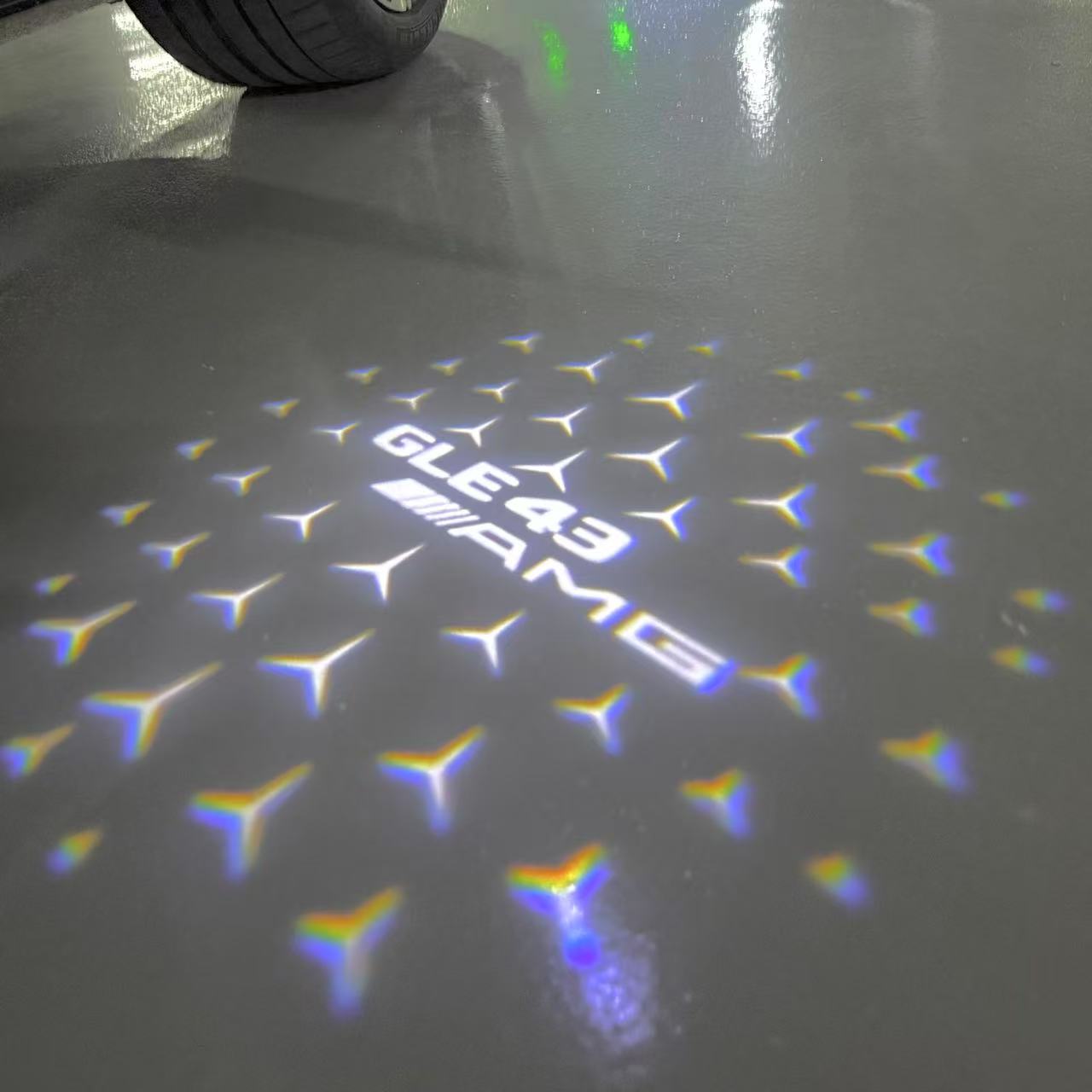 LUCI PROIETTORI LOGO MERCEDES BENZ Nr.03 (quantità 1 = 1 set / 2 luci porta)