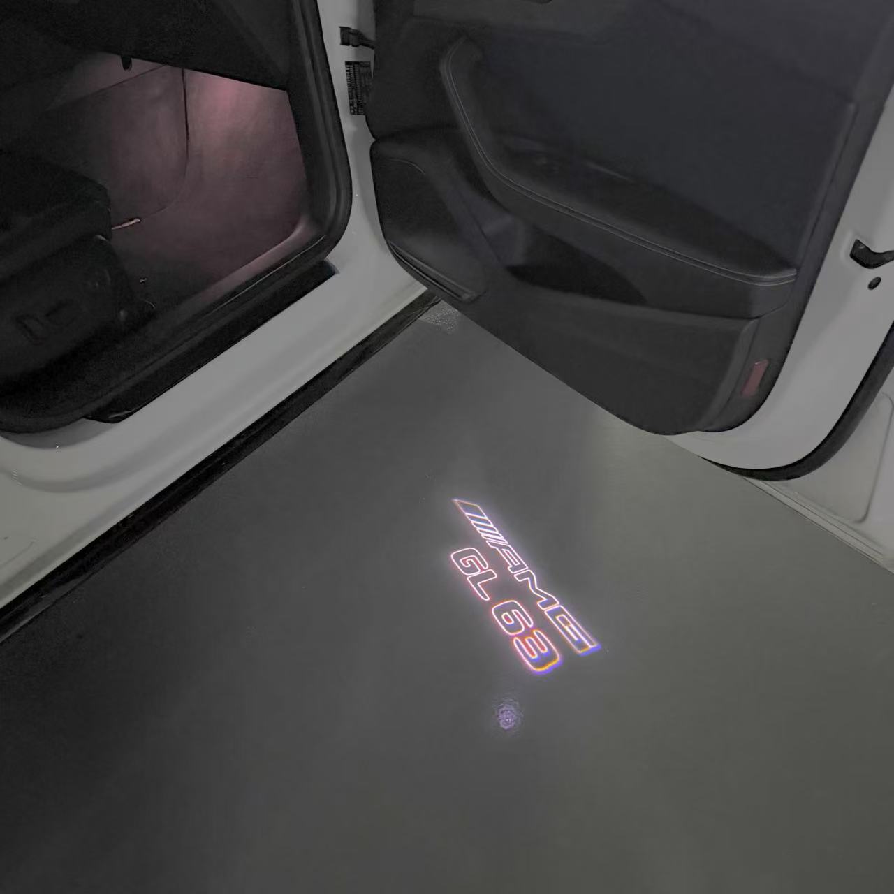 أضواء بروجكتور شعار MERCEDES BENZ رقم 03 (الكمية 1 = 1 مجموعة / 2 أضواء باب)