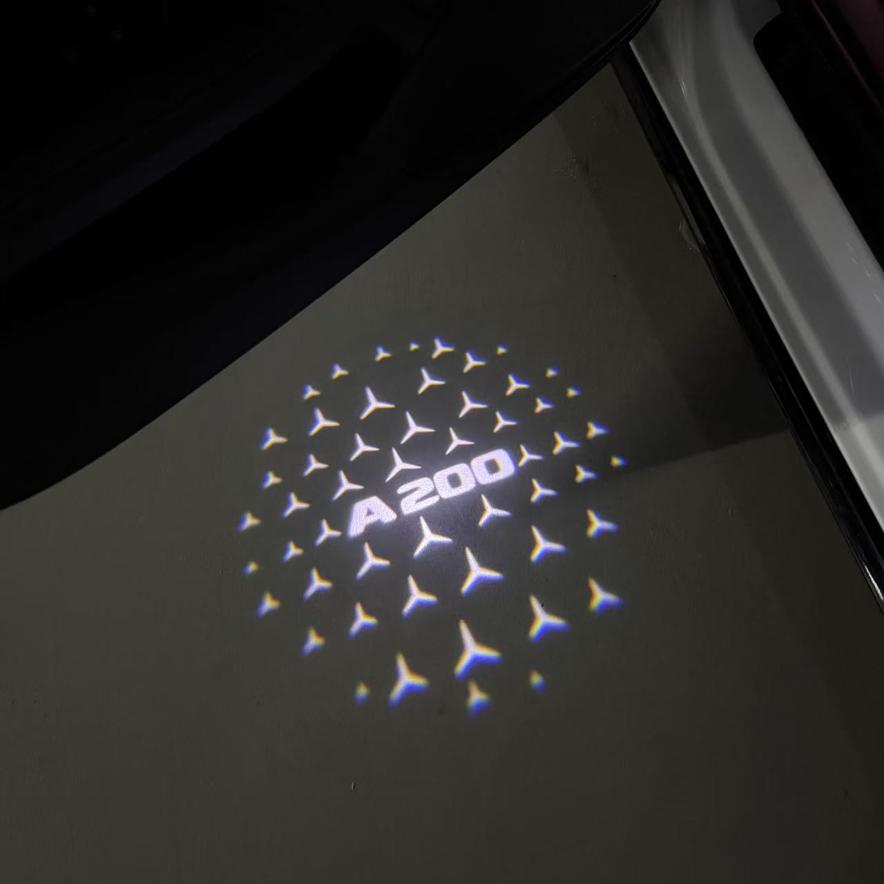 LUCI PROIETTORI LOGO MERCEDES BENZ Nr.03 (quantità 1 = 1 set / 2 luci porta)