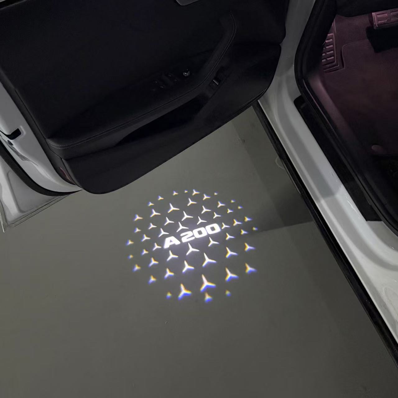 LUCI PROIETTORI LOGO MERCEDES BENZ Nr.03 (quantità 1 = 1 set / 2 luci porta)