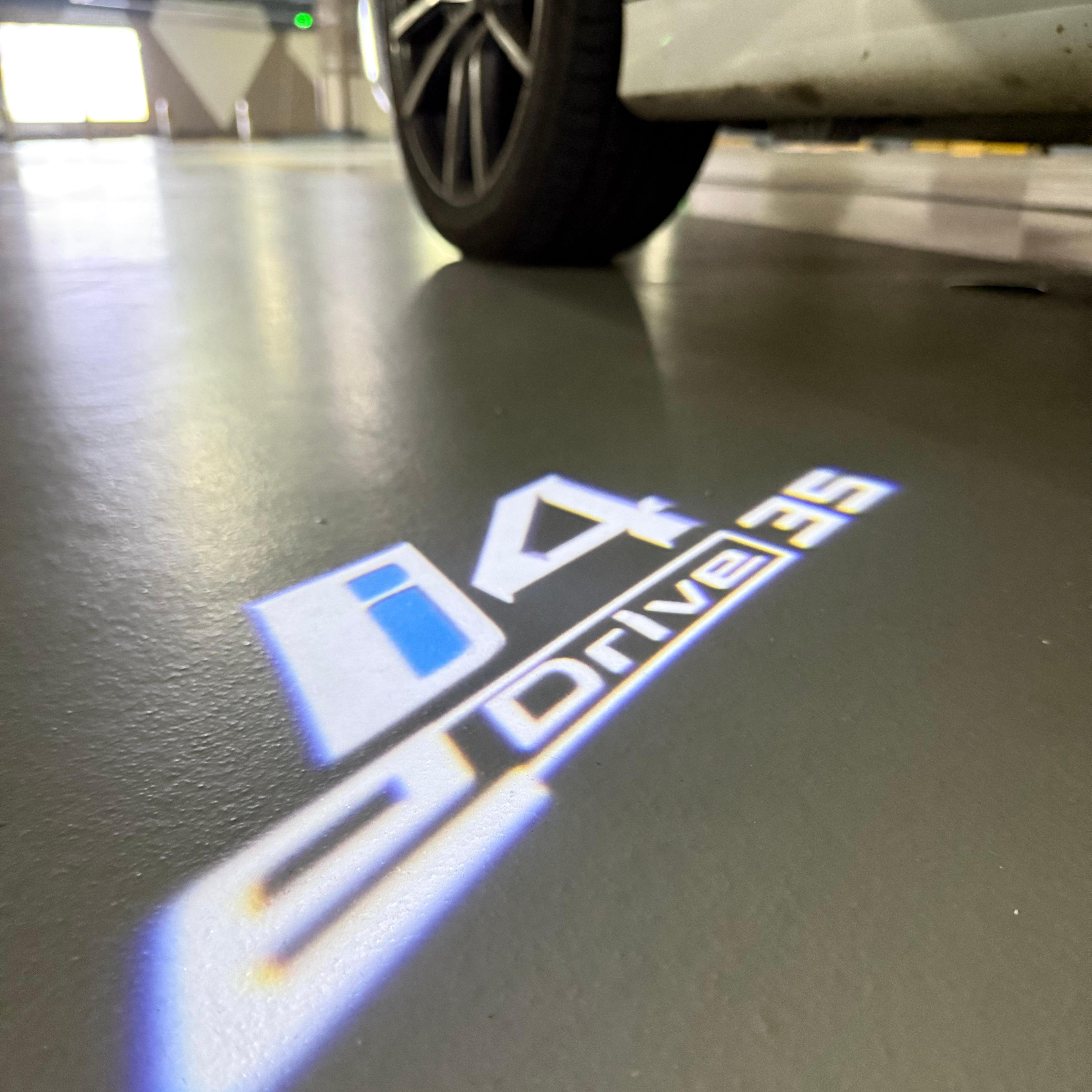 ÉCLAIRAGE DE PROJECTEUR BMW M3 LOGO Nr.24 (quantité 1 = 1 jeux / 2 feux de porte)