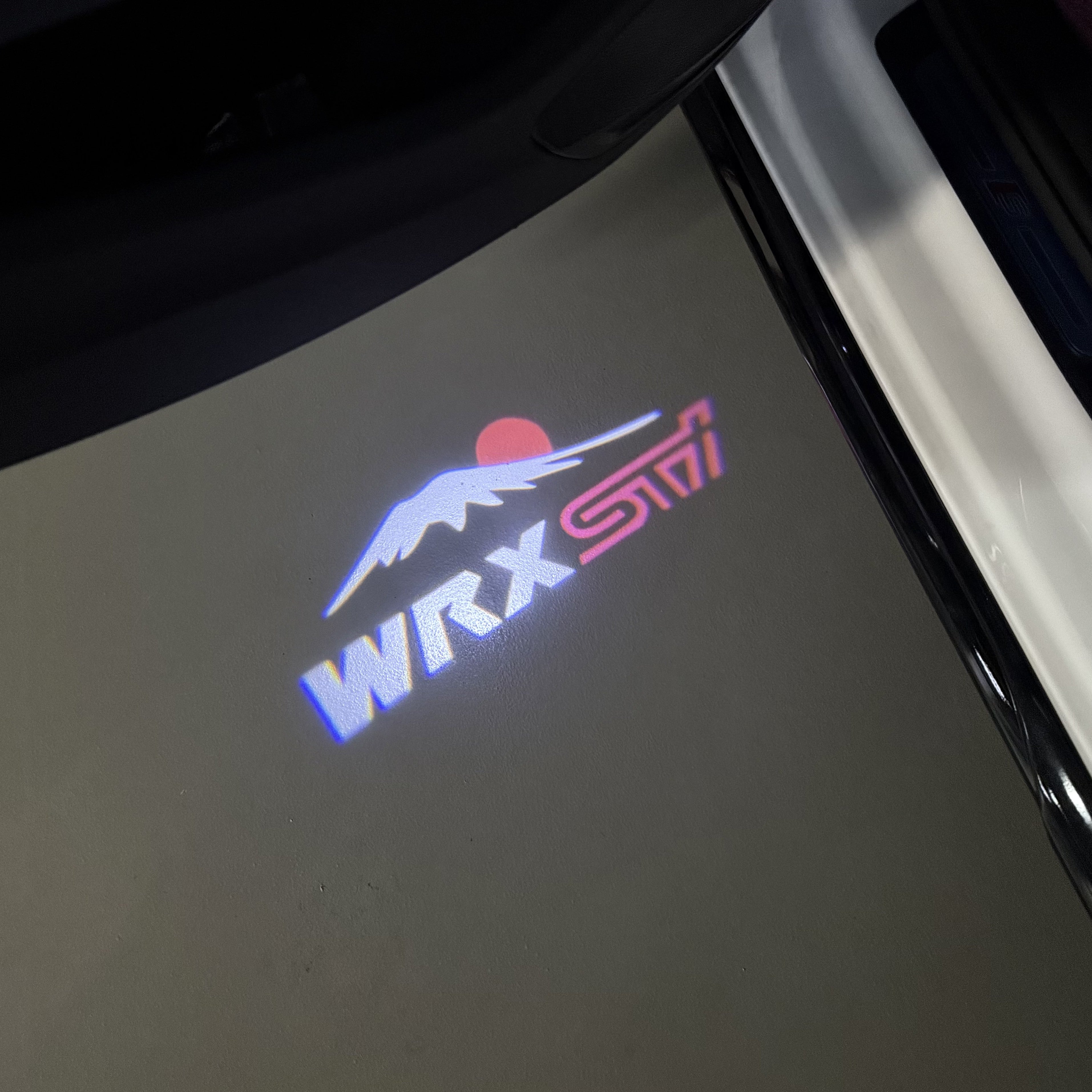 BRZ LOGO PROJECROTR أضواء Nr.03 (الكمية 1 = 1 مجموعات / 2 أضواء الباب)