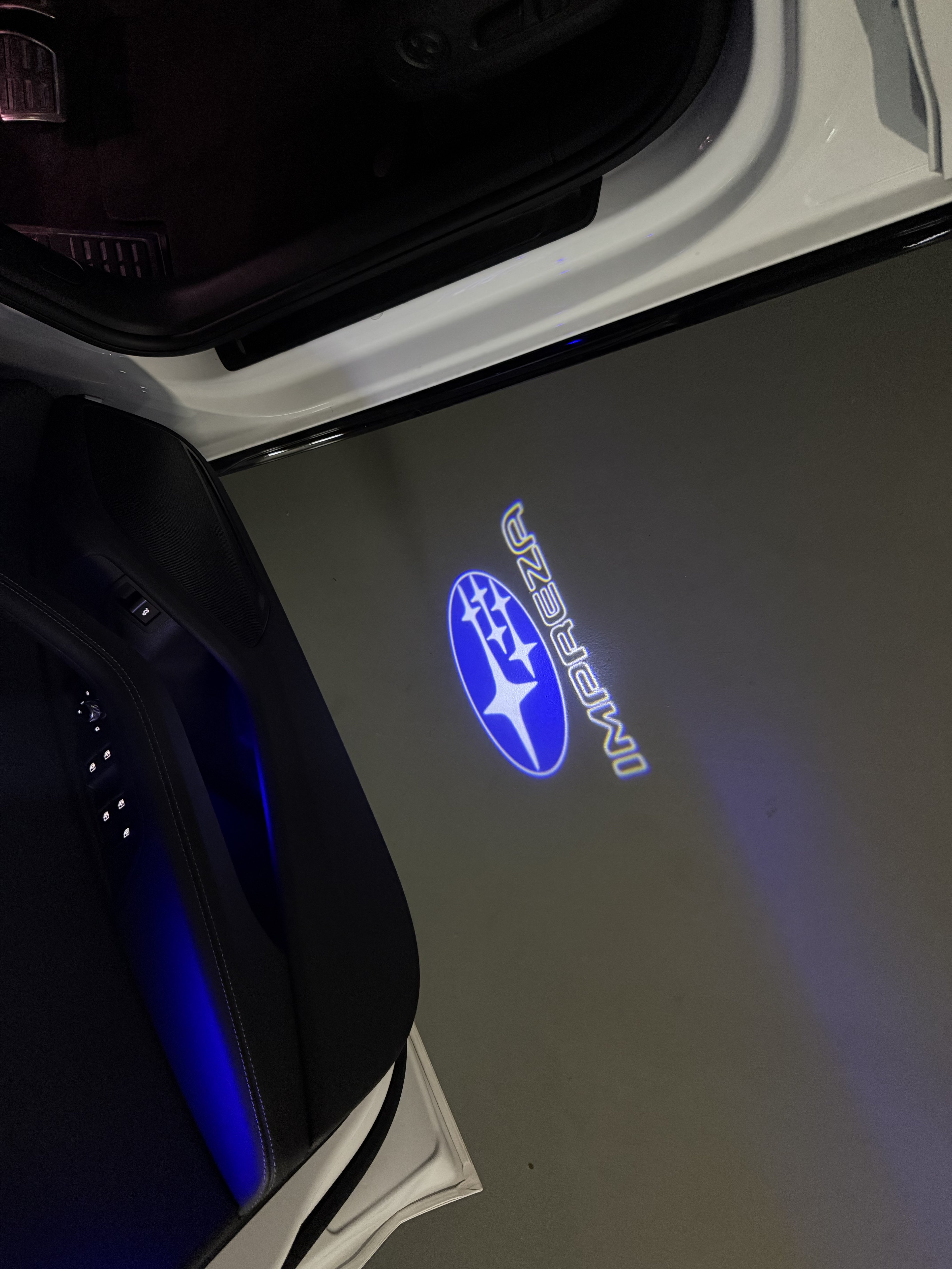 BRZ LOGO PROJECROTR أضواء Nr.03 (الكمية 1 = 1 مجموعات / 2 أضواء الباب)
