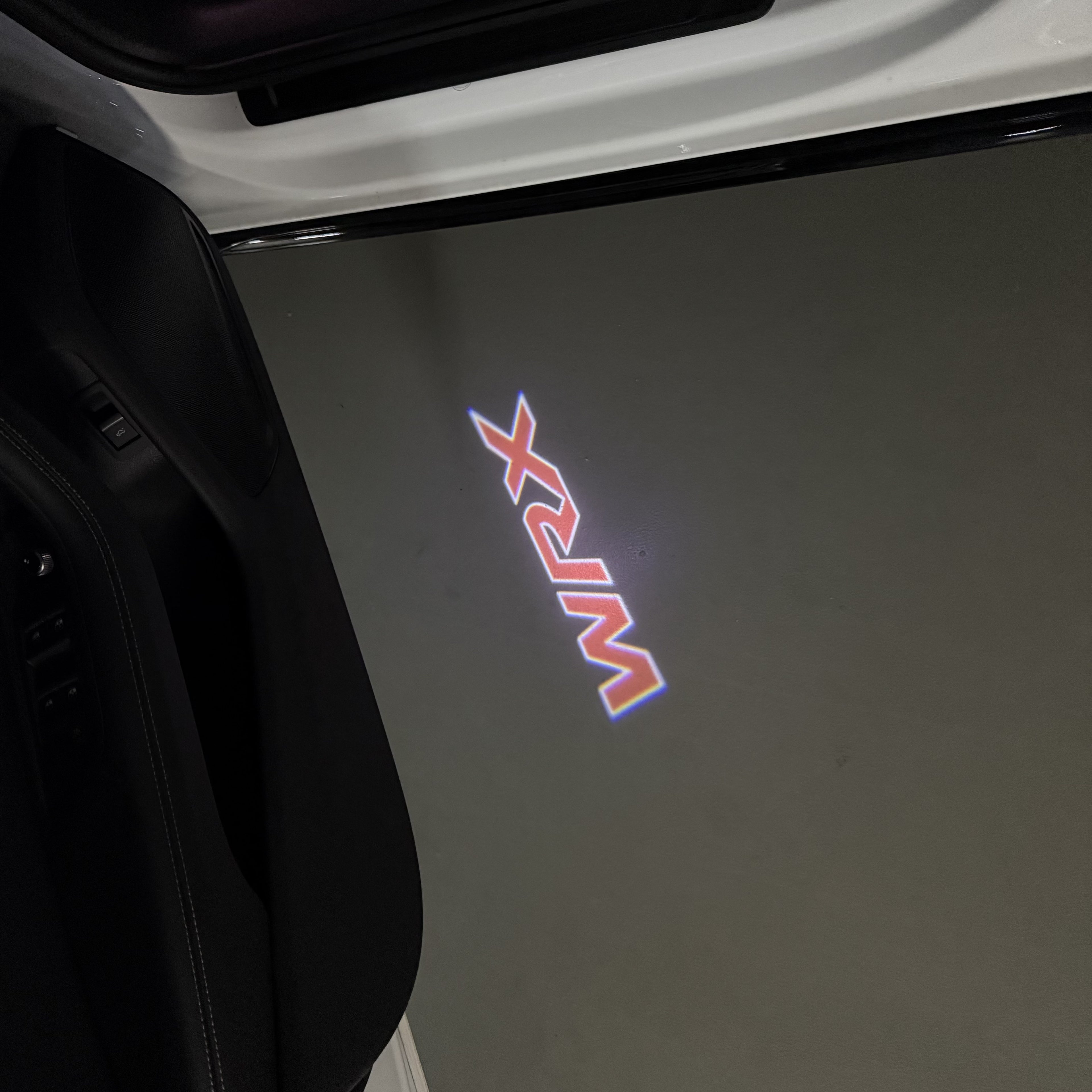 BRZ LOGO PROJECROTR أضواء Nr.03 (الكمية 1 = 1 مجموعات / 2 أضواء الباب)