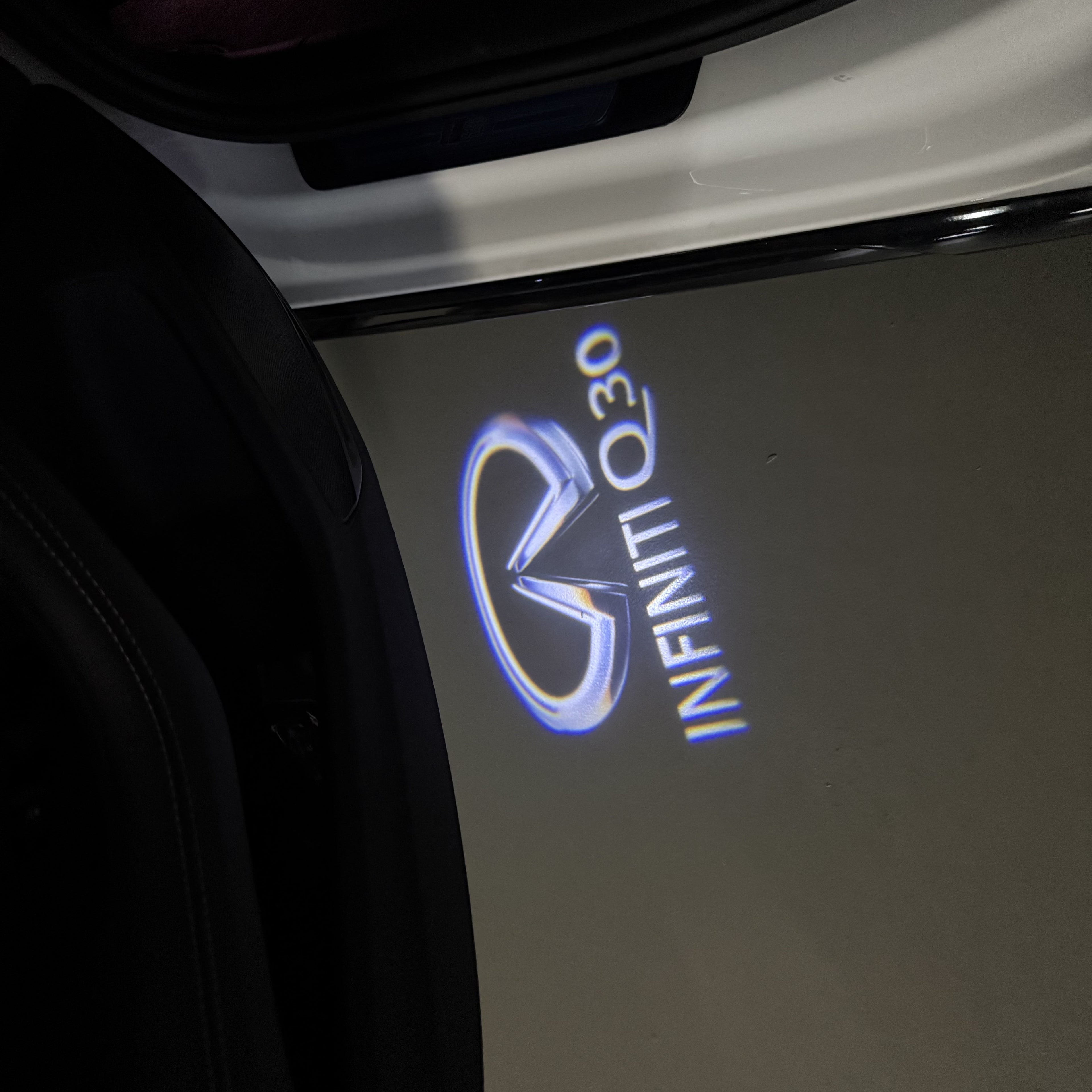 رقم قياسي 74 مصباح الباب مجموعة البند رقم QX56 INFINTI
