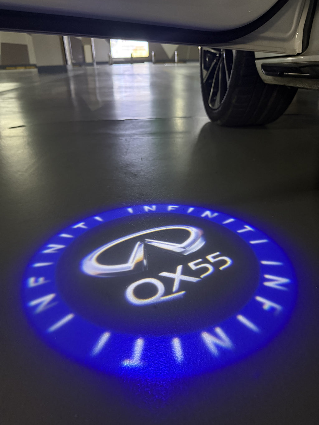 INFINTI QX56 LOGO PROJECROTR LIGHTS Nr.74 (Menge 1 = 1 Sets/2 Türleuchten)