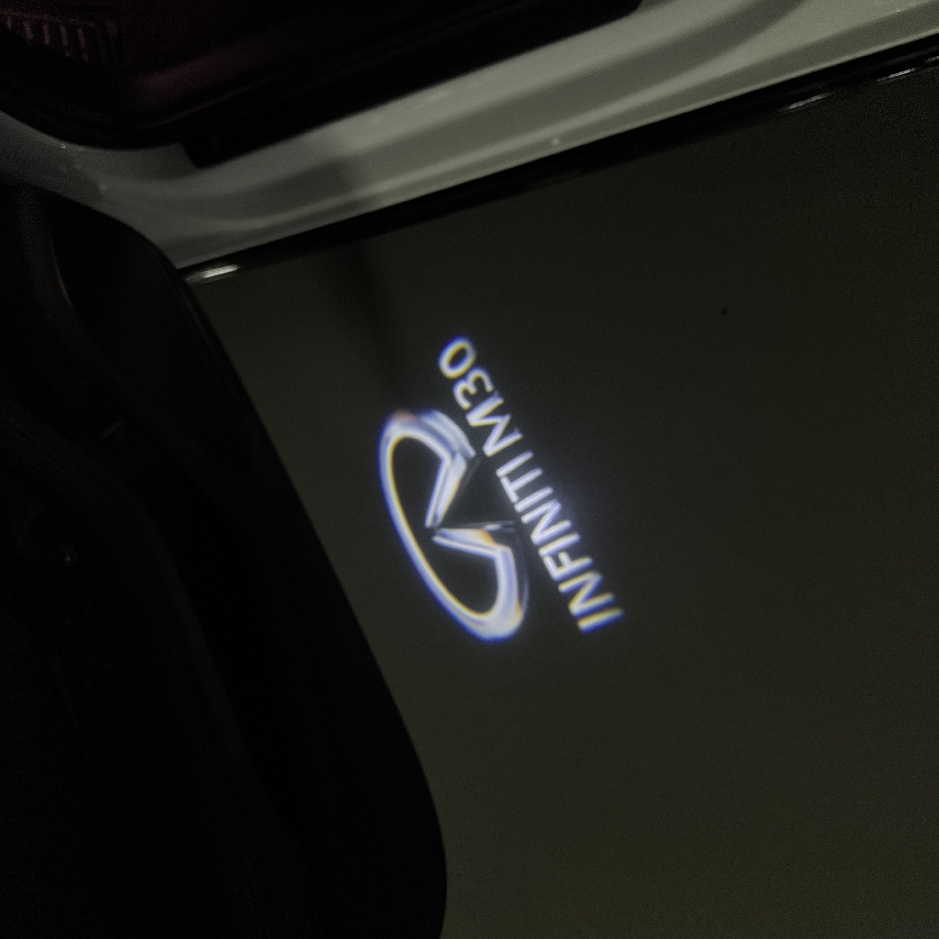 رقم قياسي 74 مصباح الباب مجموعة البند رقم QX56 INFINTI