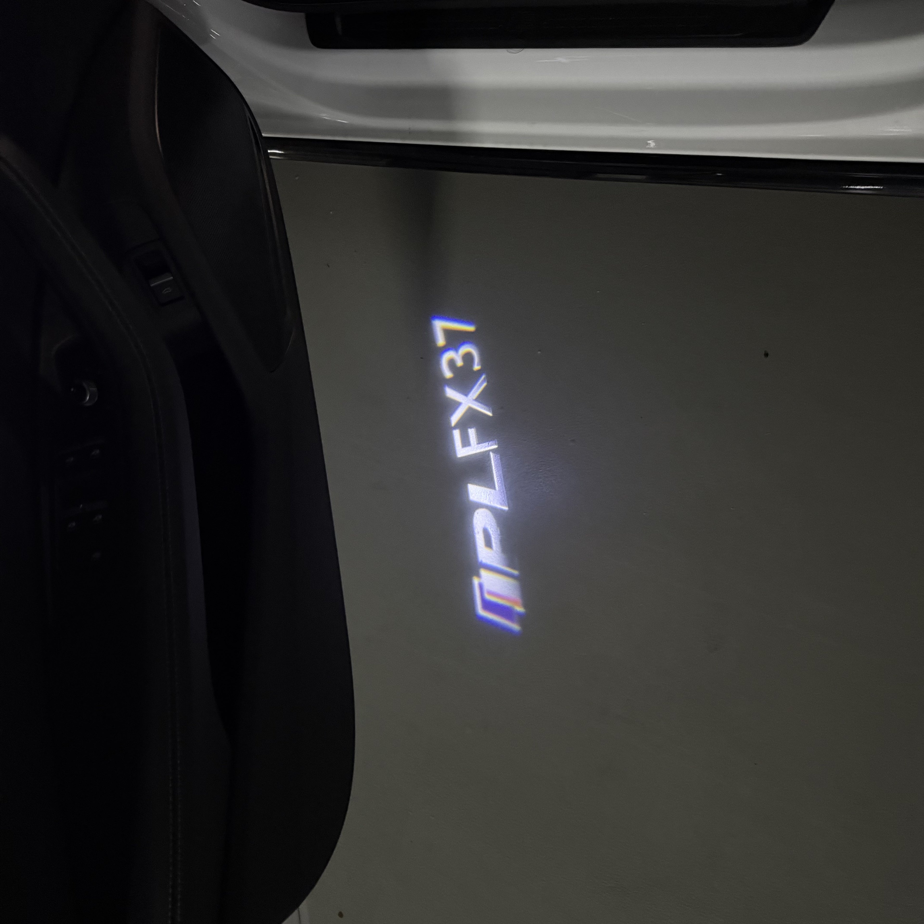 رقم قياسي 74 مصباح الباب مجموعة البند رقم QX56 INFINTI
