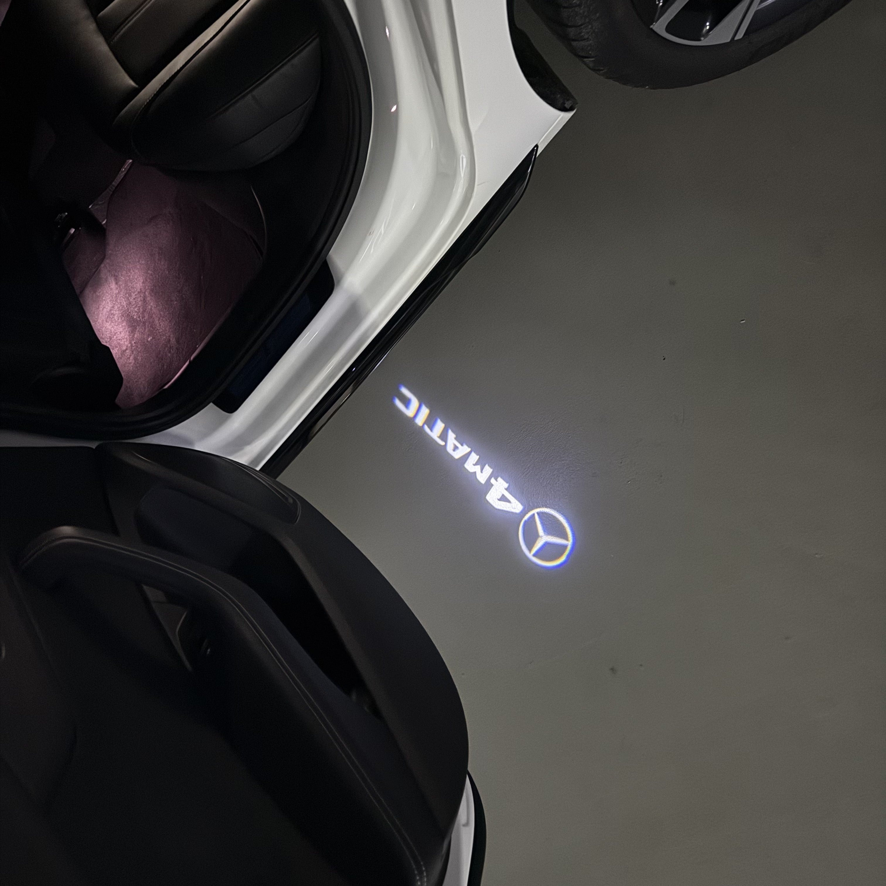 أضواء بروجكتور شعار MERCEDES BENZ رقم 03 (الكمية 1 = 1 مجموعة / 2 أضواء باب)
