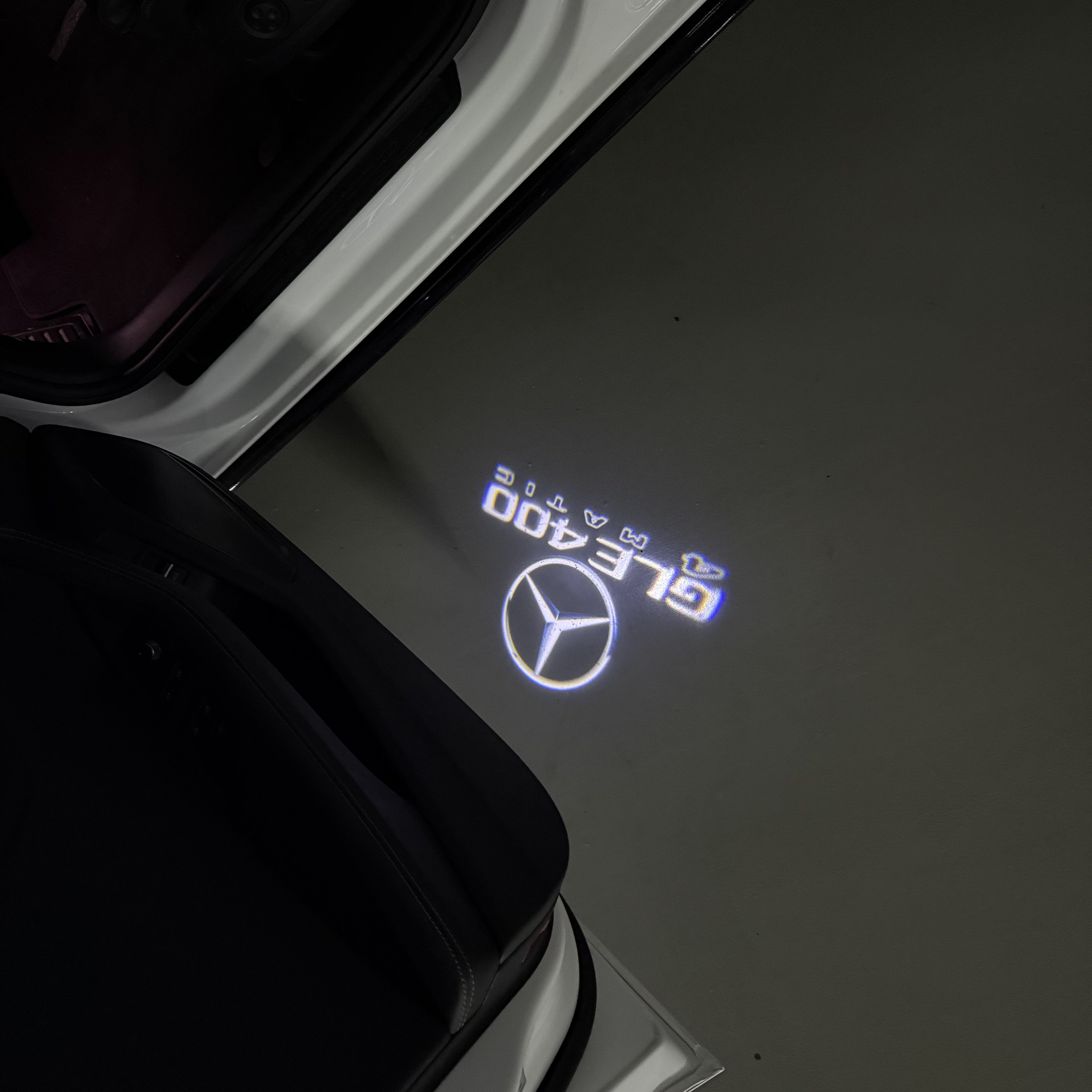 أضواء بروجكتور شعار MERCEDES BENZ رقم 03 (الكمية 1 = 1 مجموعة / 2 أضواء باب)