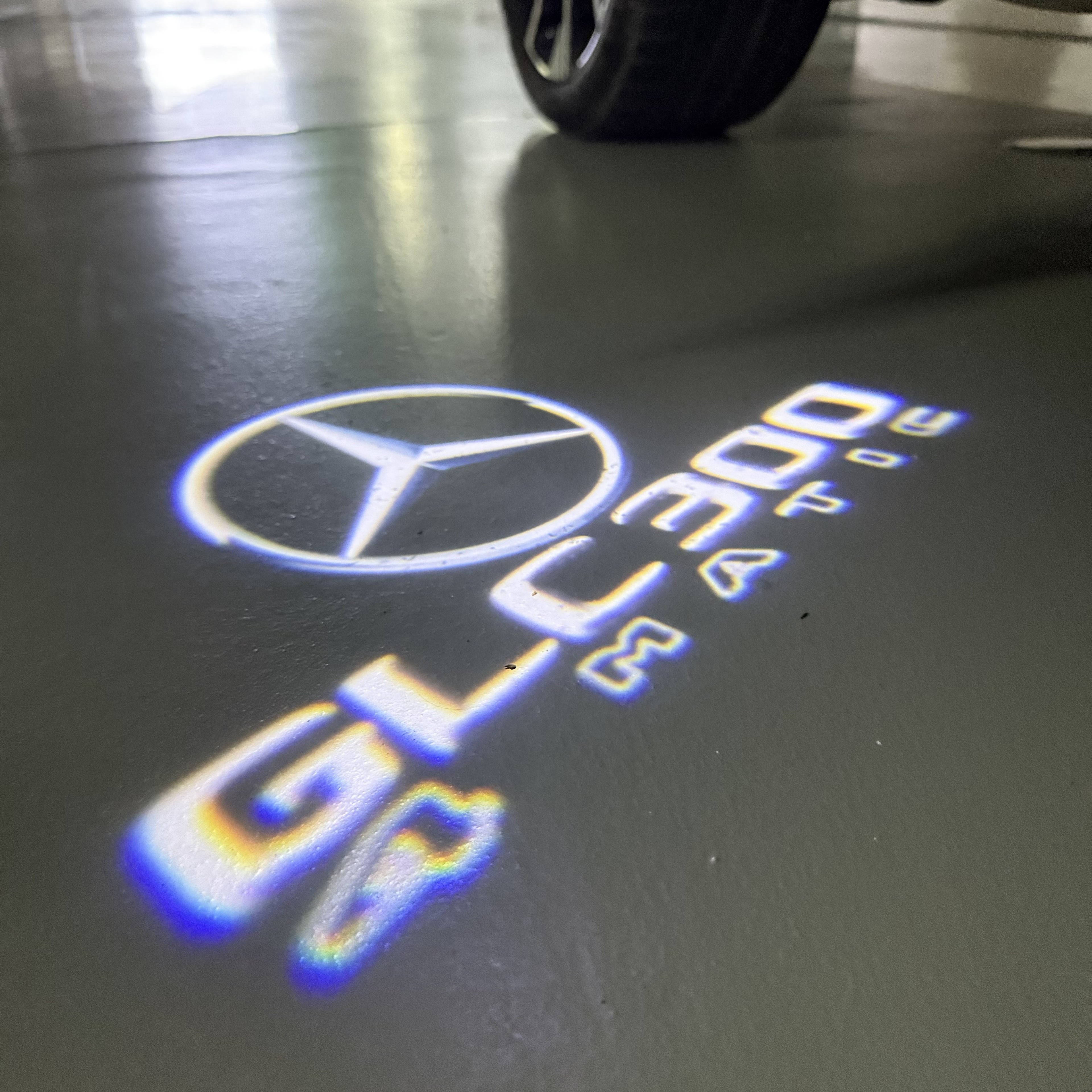 أضواء بروجكتور شعار MERCEDES BENZ رقم 03 (الكمية 1 = 1 مجموعة / 2 أضواء باب)
