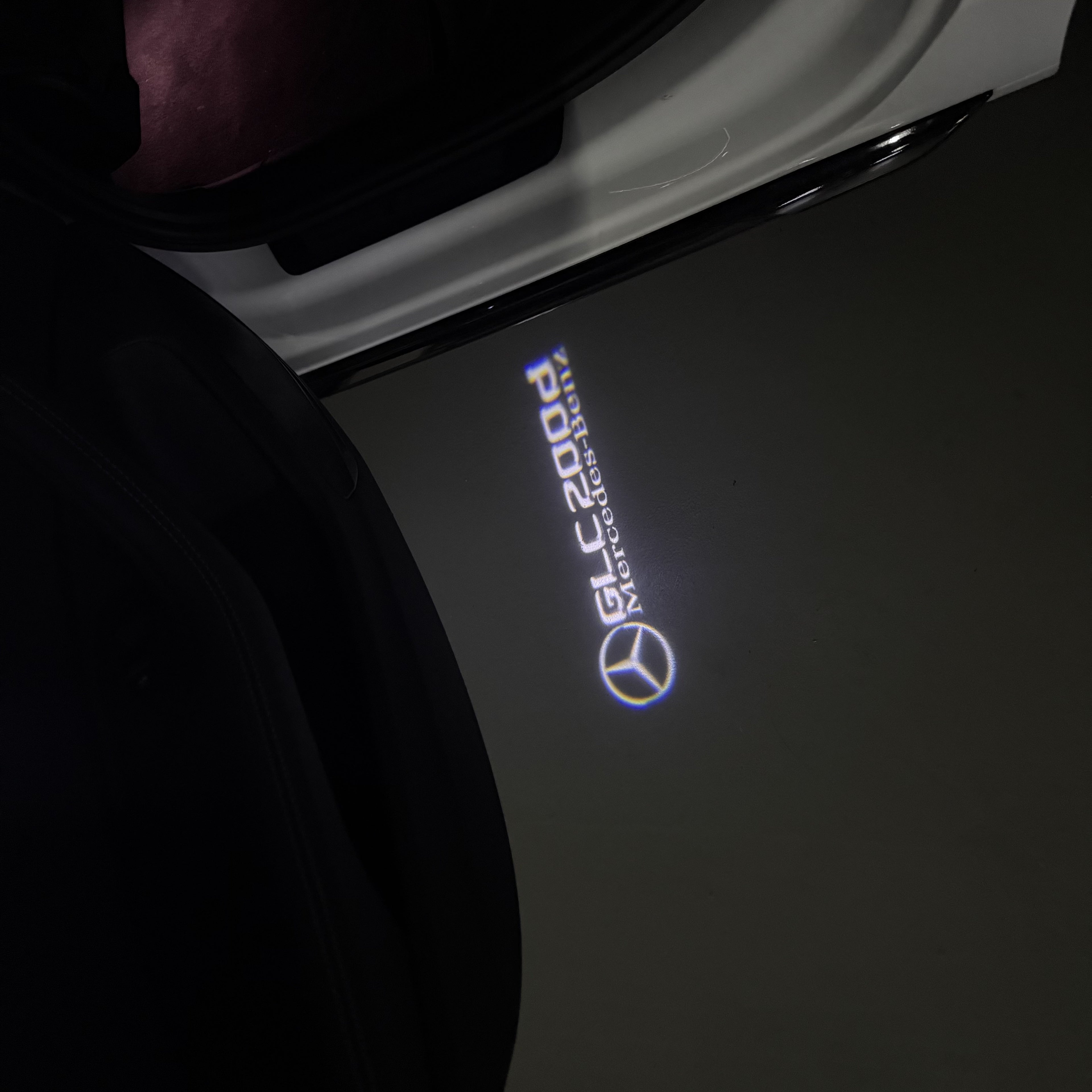 أضواء بروجكتور شعار MERCEDES BENZ رقم 03 (الكمية 1 = 1 مجموعة / 2 أضواء باب)