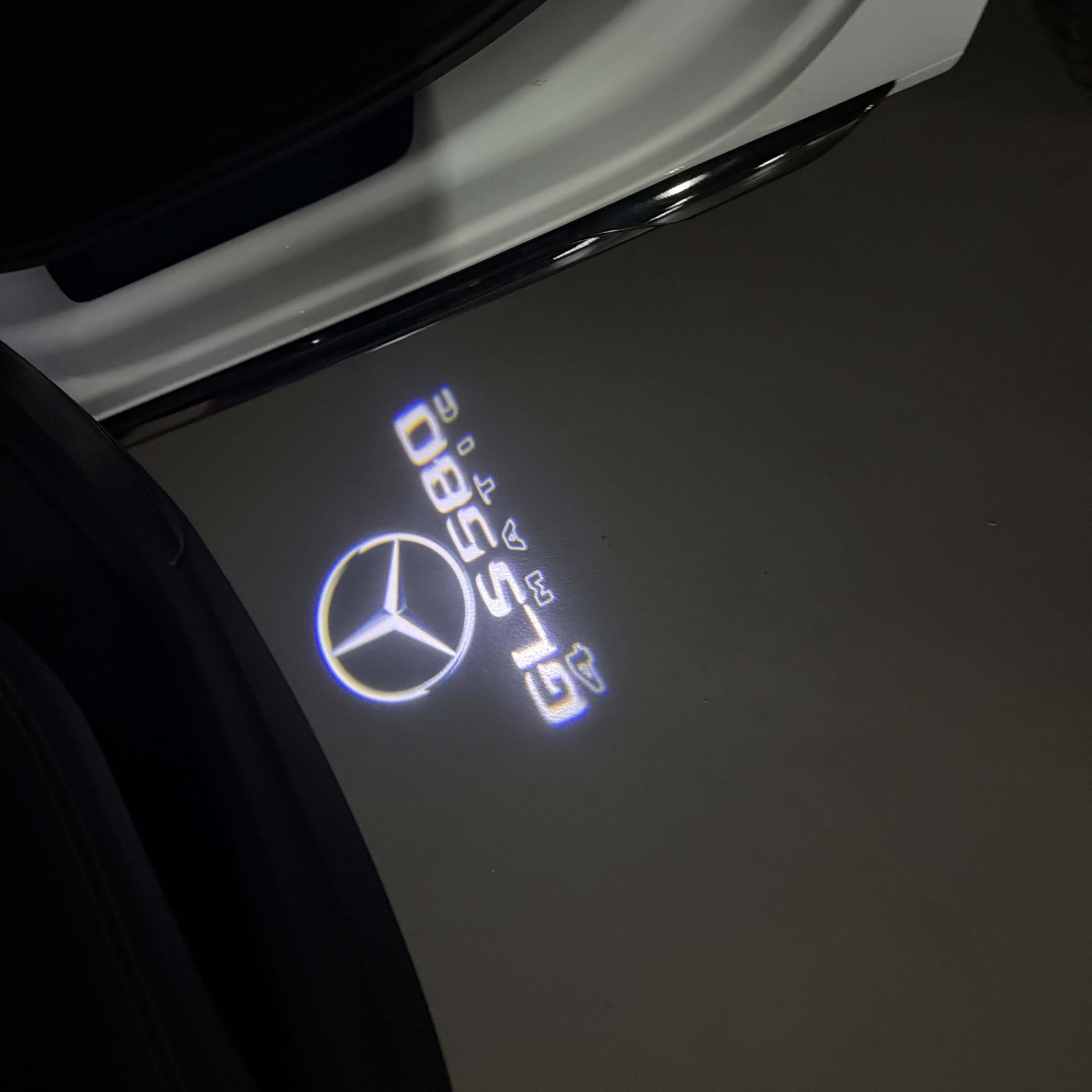 أضواء بروجكتور شعار MERCEDES BENZ رقم 03 (الكمية 1 = 1 مجموعة / 2 أضواء باب)