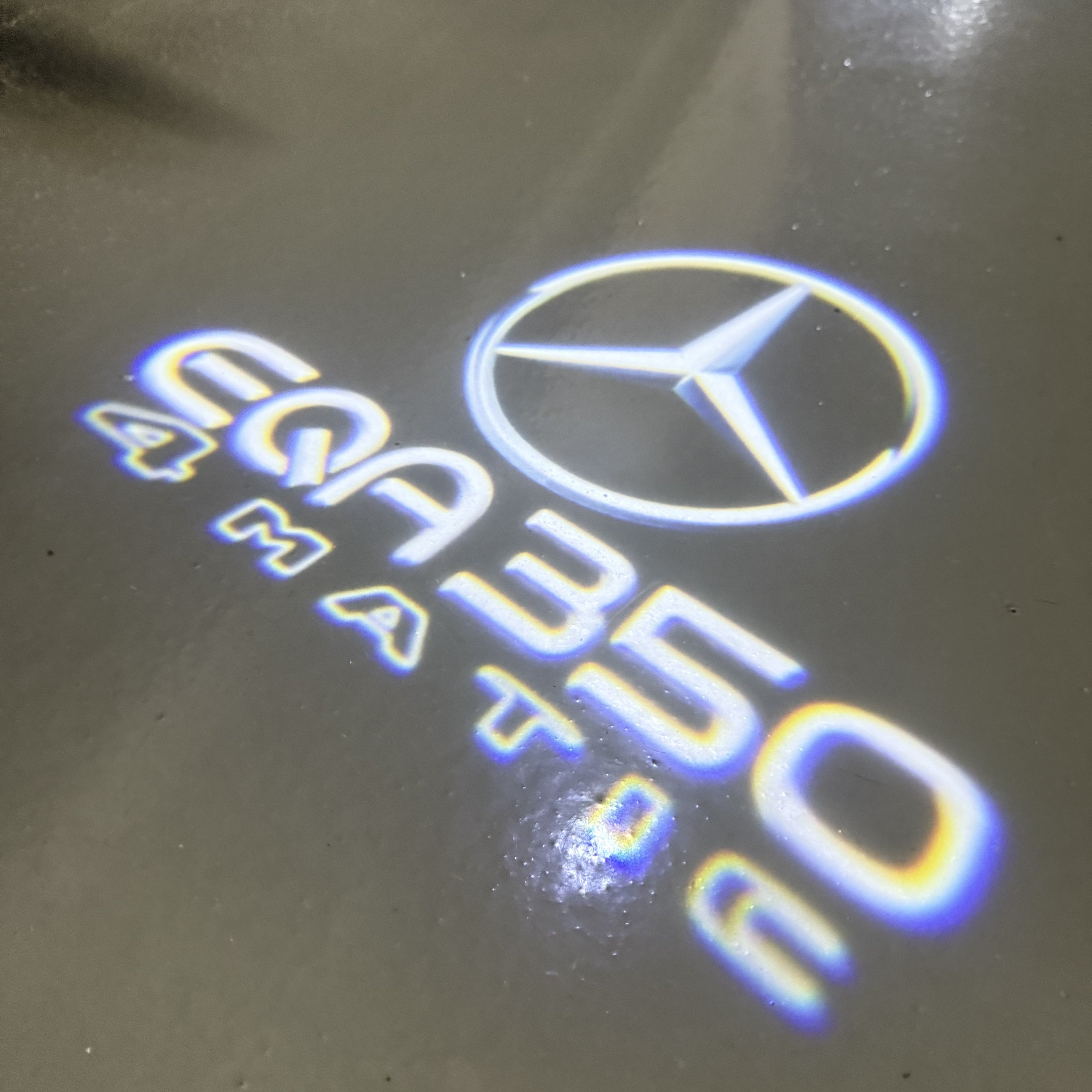 أضواء بروجكتور شعار MERCEDES BENZ رقم 03 (الكمية 1 = 1 مجموعة / 2 أضواء باب)