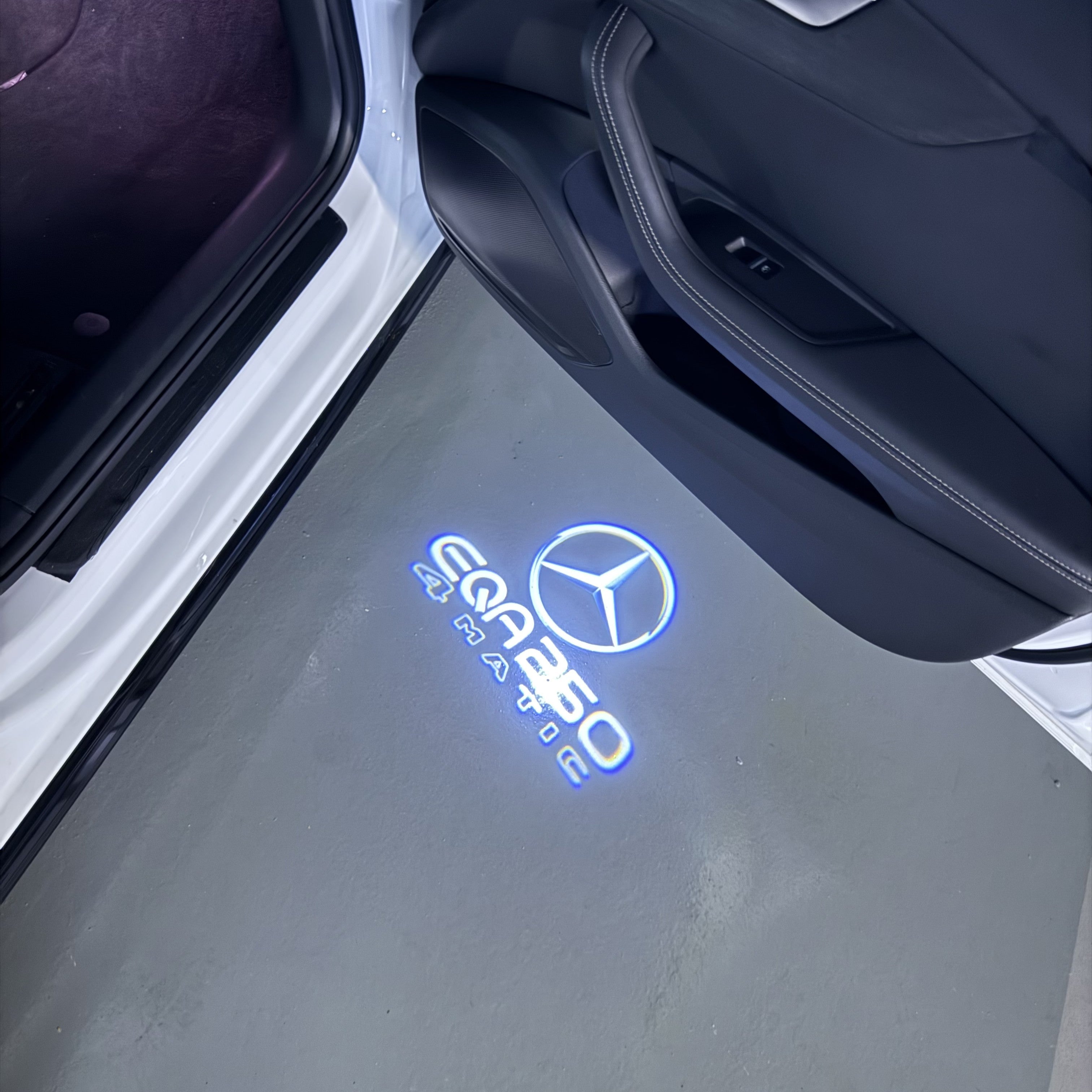 أضواء بروجكتور شعار MERCEDES BENZ رقم 03 (الكمية 1 = 1 مجموعة / 2 أضواء باب)