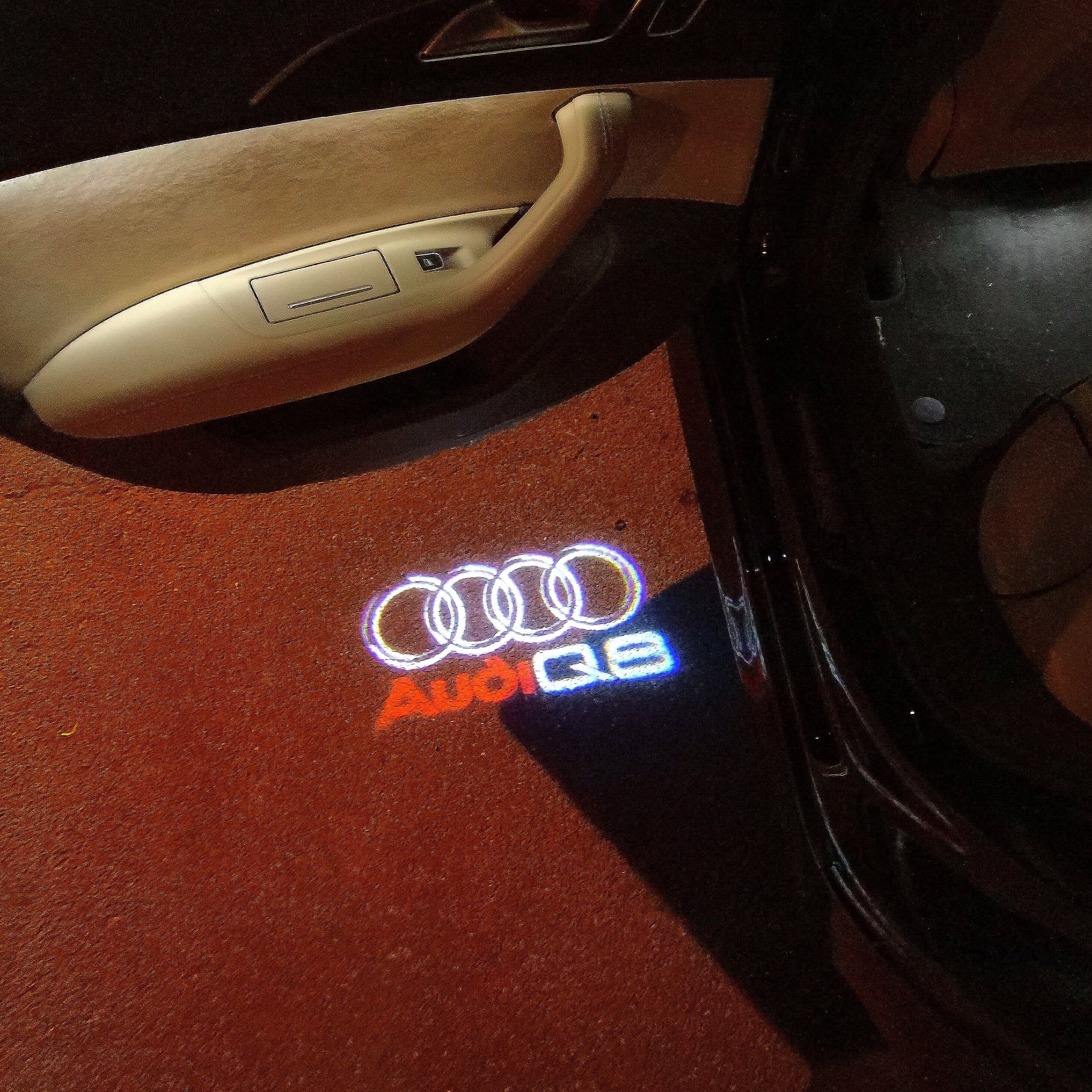 AUDI LOGO PROJECTOT LIGHTS Nr.50 (quantité 1 = 2 Logo Films /2 feux de porte)