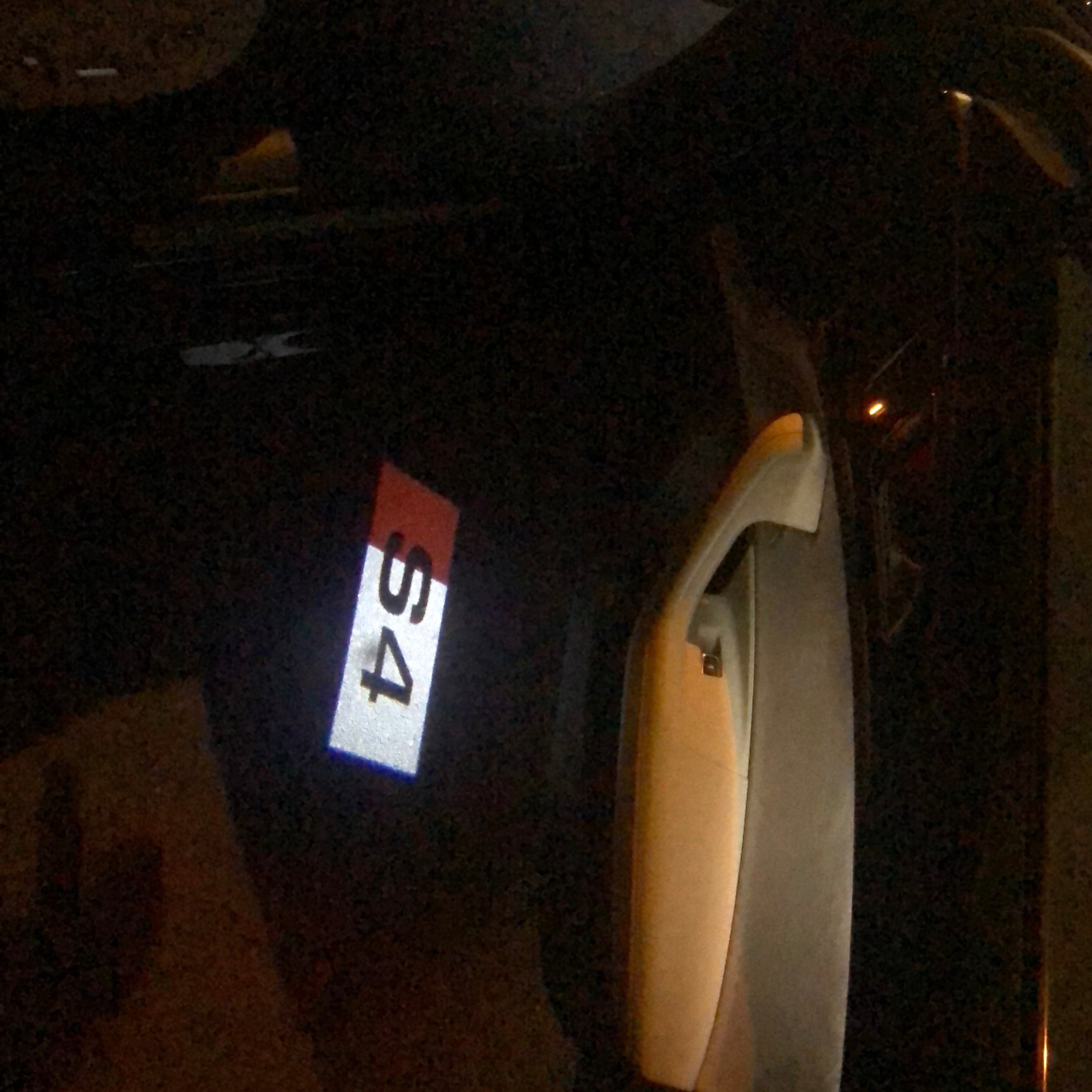 AUDI LOGO PROJECTOT LIGHTS Nr.131 (quantité 1 = 2 Logo Films /2 feux de porte)
