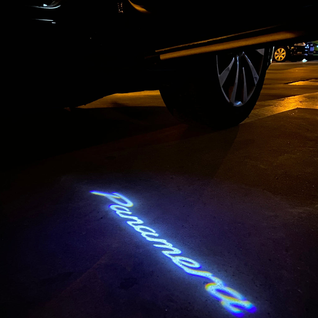 PORSCHE Panamera LOGO PROJECTOT LIGHTS Nr.35 (quantità 1 = 2 Logo Film / 2 luci porta)