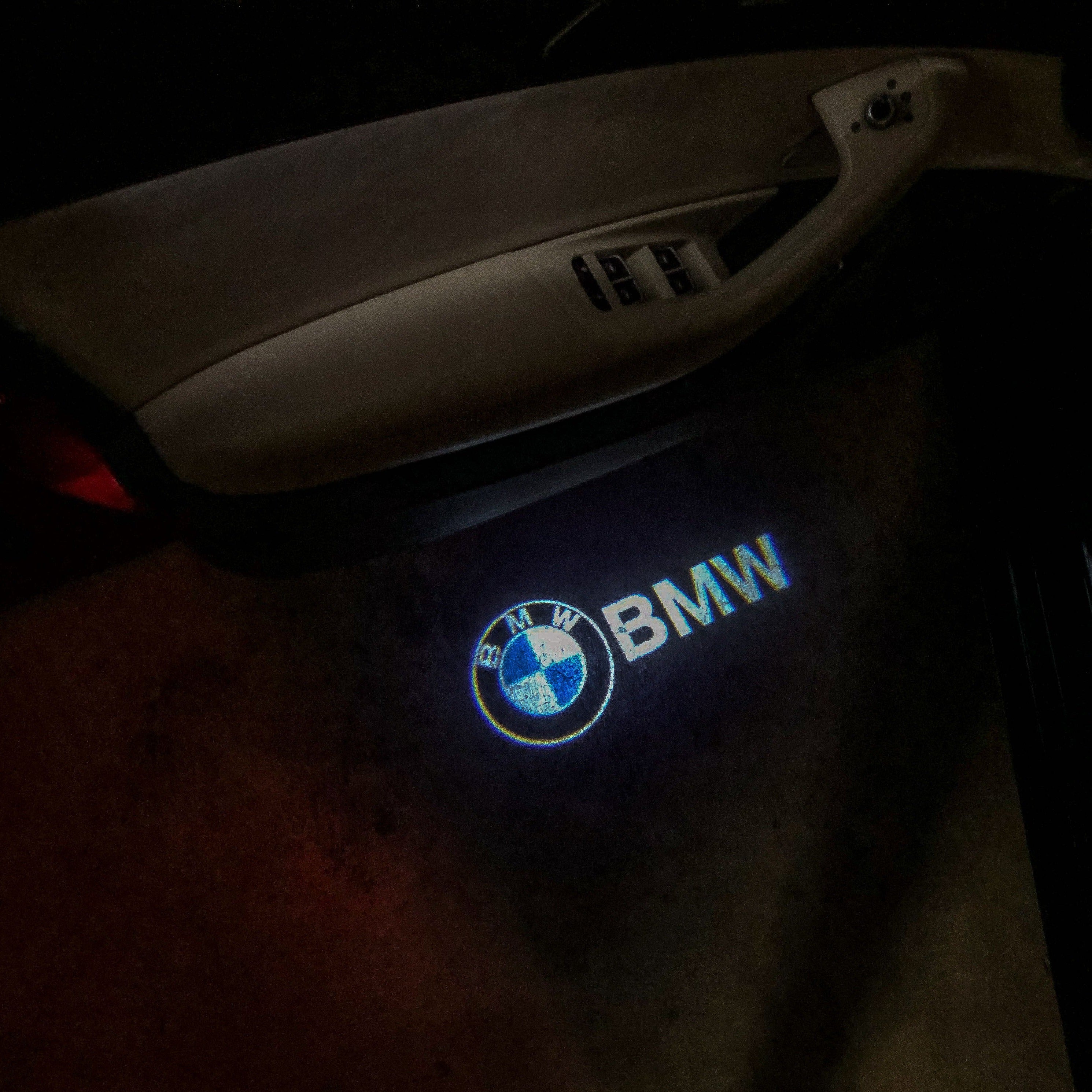 BMW LOGO PROJECTOT LIGHTS Nr.01 (Anzahl 1 = 1 Sätze / 2 Türlichter)