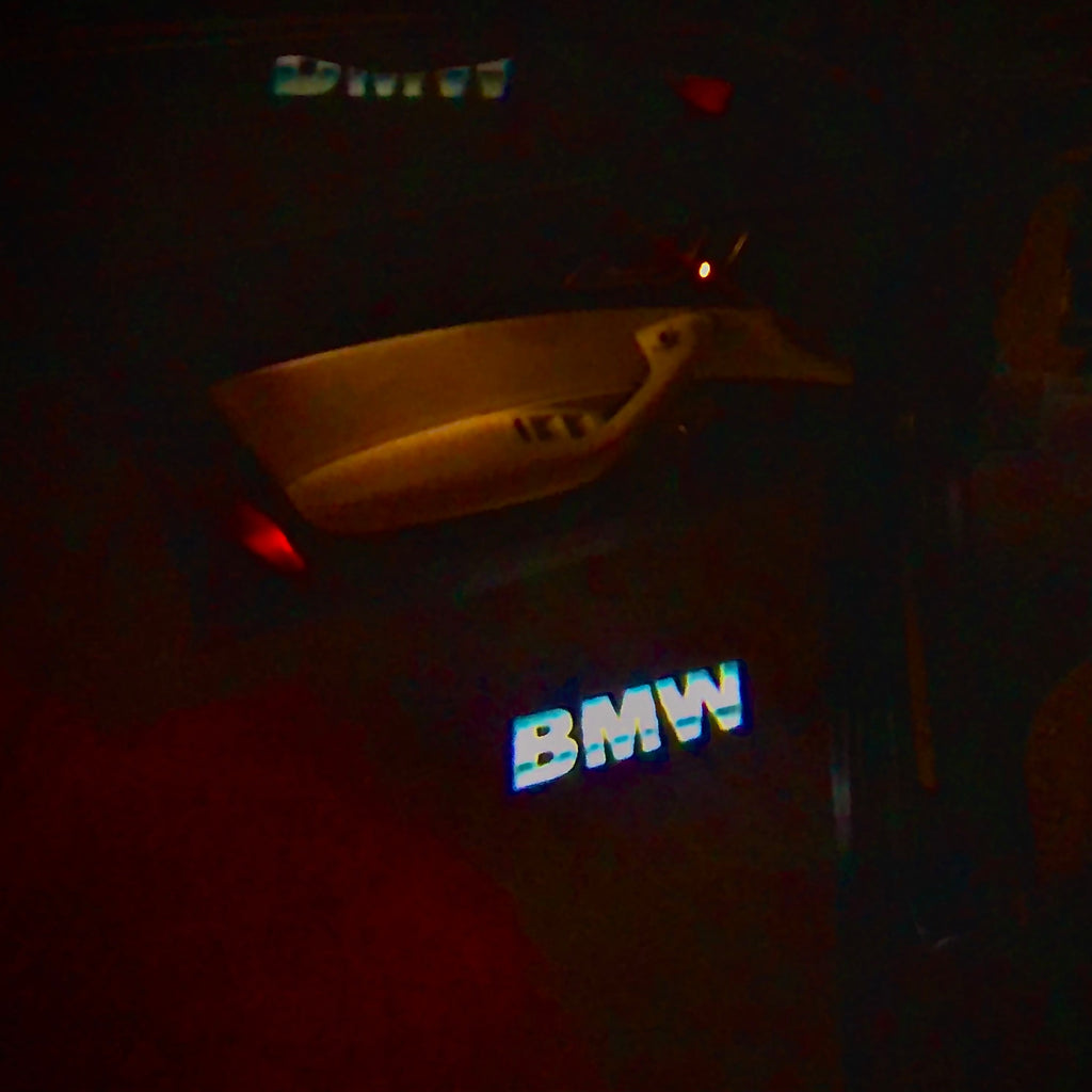 BMW LOGO PROJECTOT LIGHTS Nr.01 (quantità 1 = 1 set/2 luci porta)