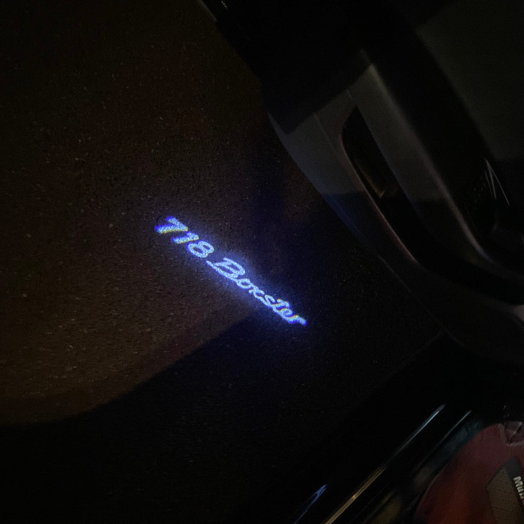 LUCES DE PROYECTOR LOGO PORSCHE Nr.58 (cantidad 1 = 2 Película con Logo / 2 luces de puerta)