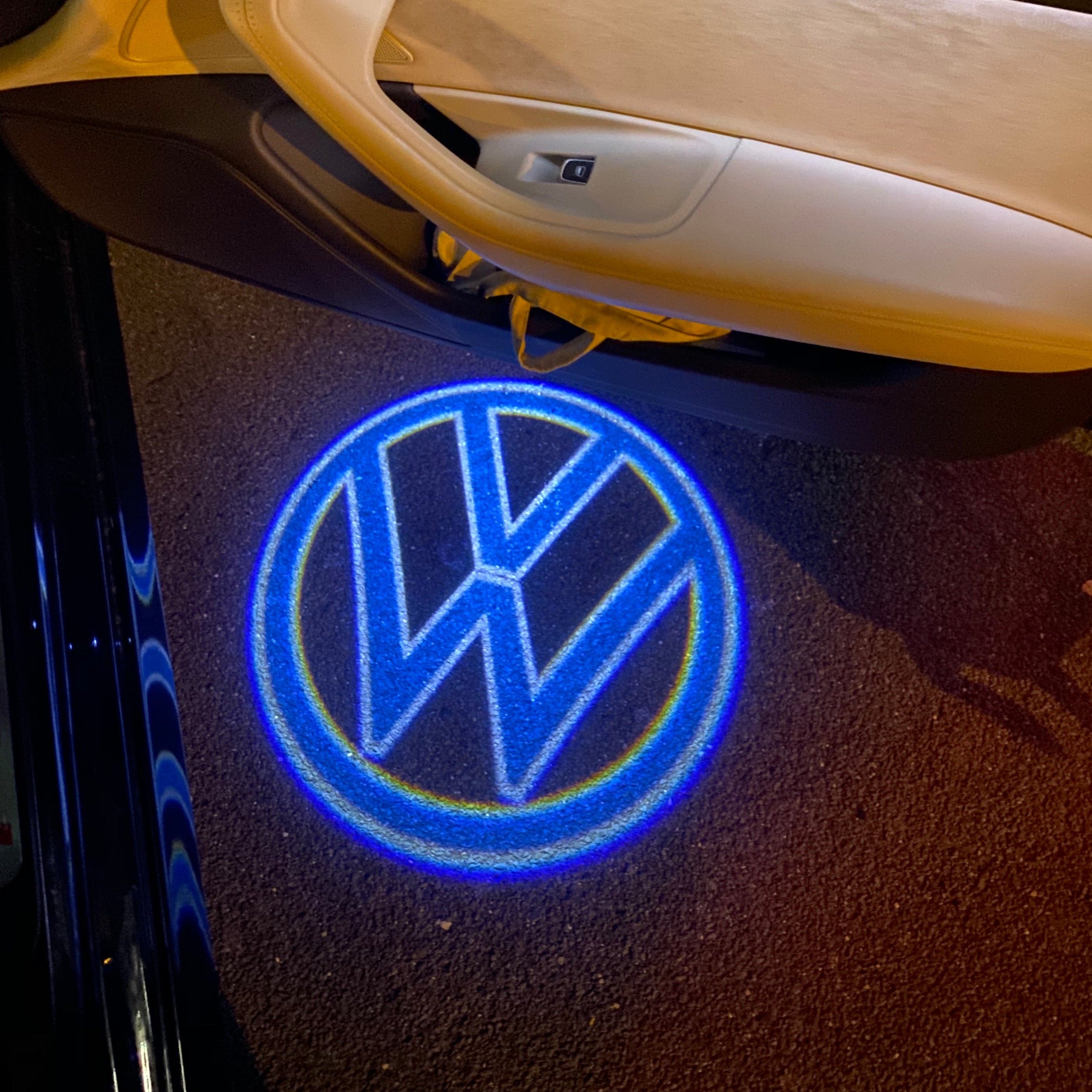 Volkswagen Luces de puerta Logo Nr. 157 (cantidad 1 = 2 películas de logotipo / 2 luces de puerta)