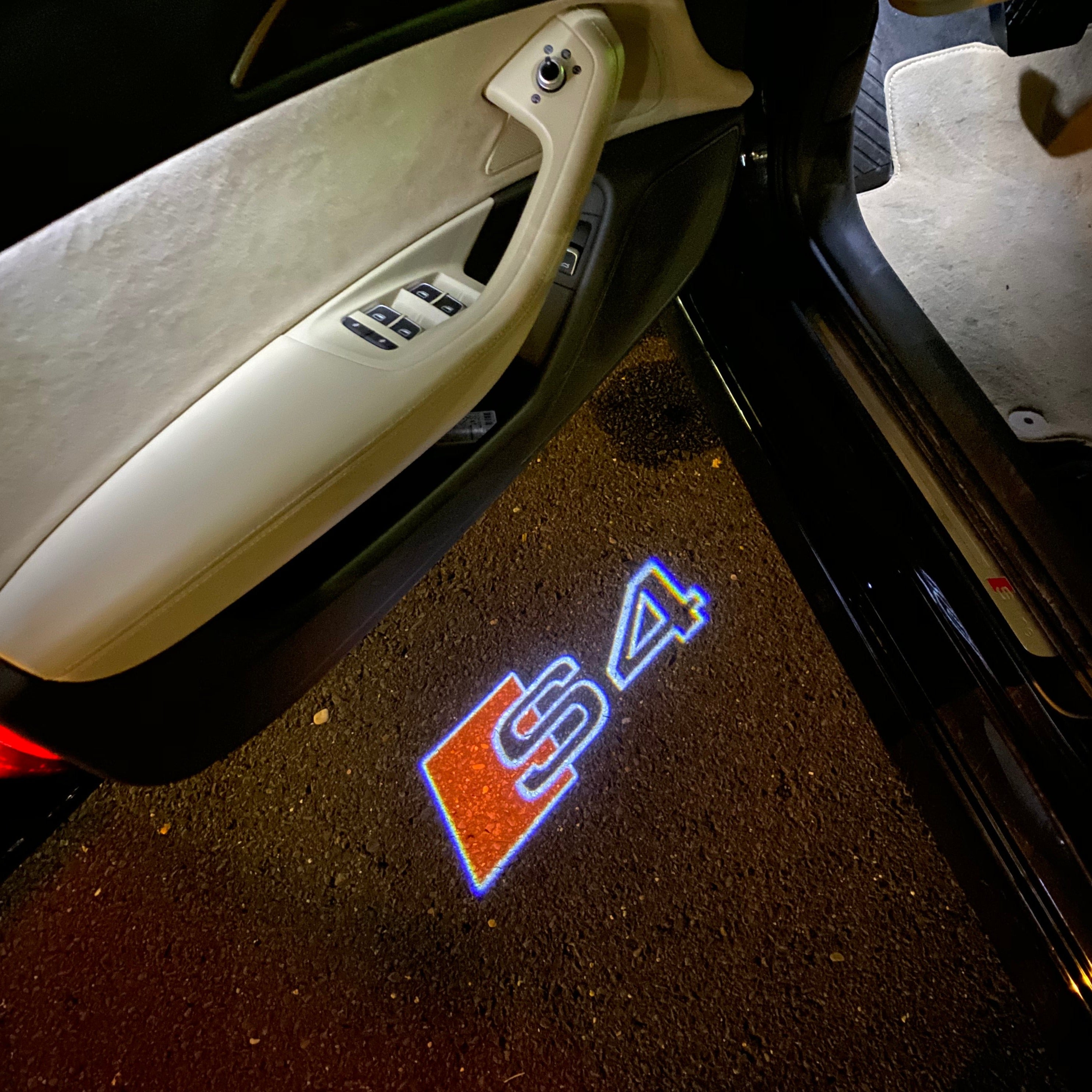 AUDI LOGO PROJECTOT LIGHTS Nr.19 (quantità 1 = 2 Logo Films /2 luci porta)