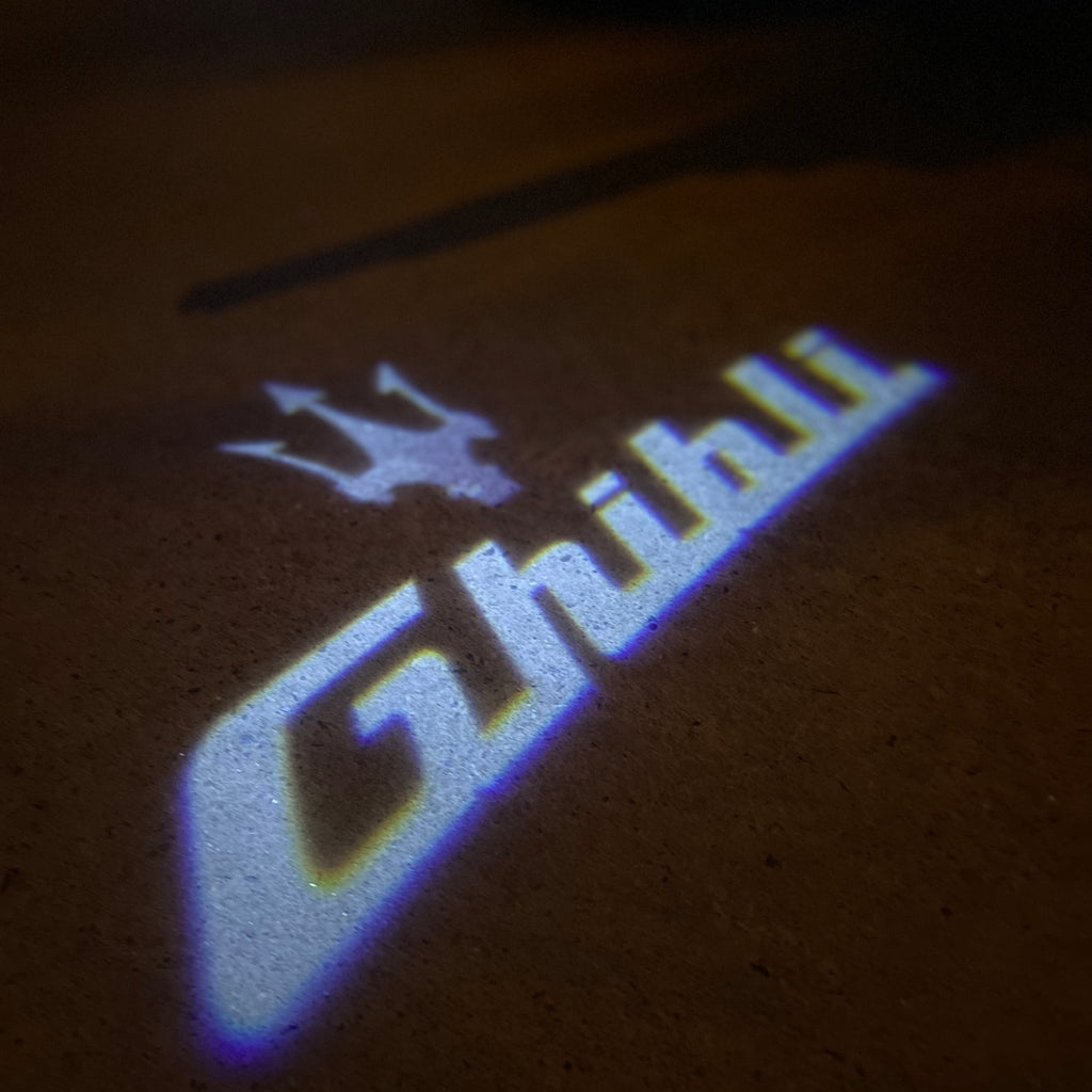 Maserati LOGO PROJECROTR LIGHTS Nr.01 (quantité 1 = 1 jeux / 2 feux de porte)