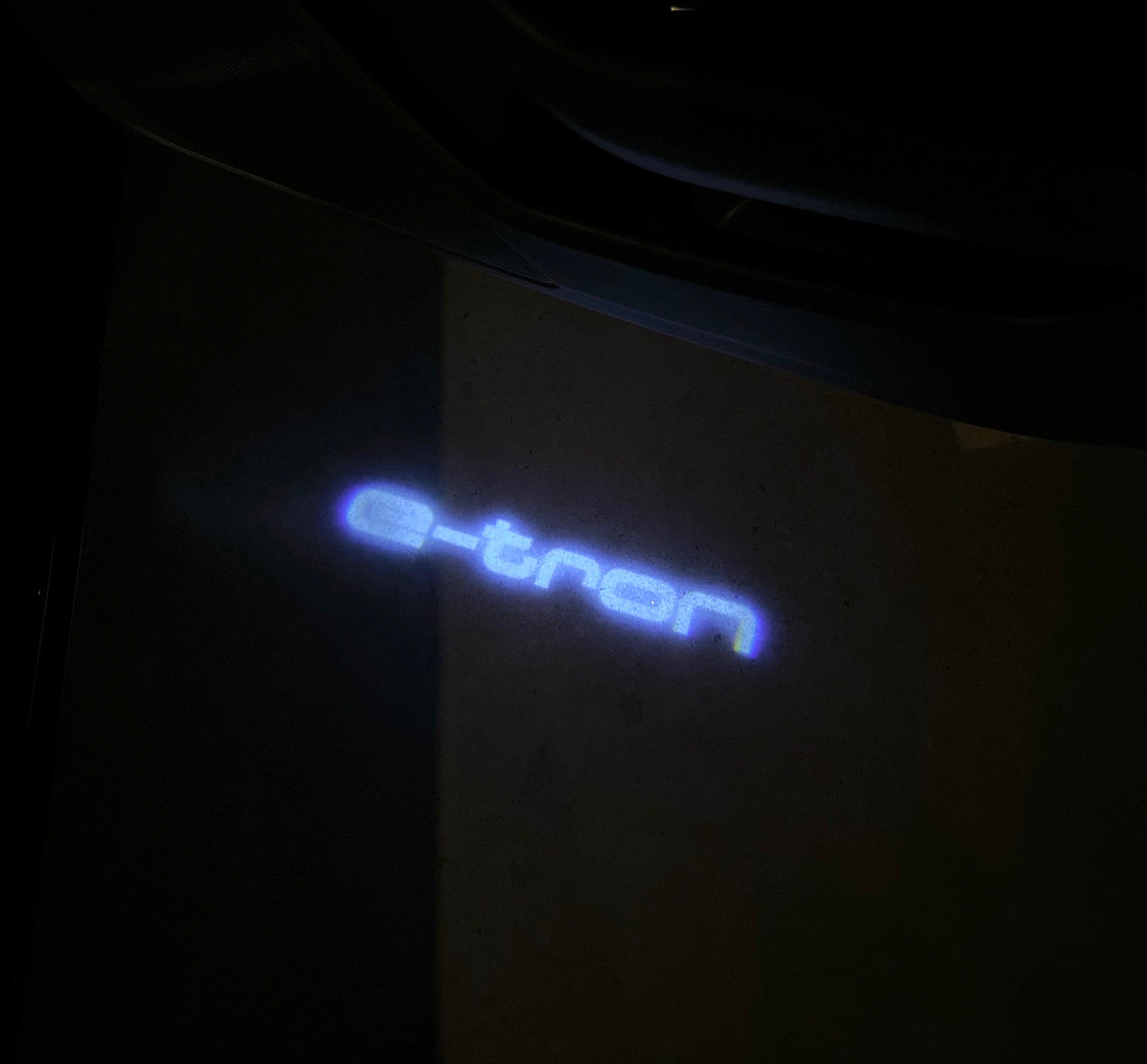 AUDI LOGO PROJECTOT LIGHTS Nr.19 (quantità 1 = 2 Logo Films /2 luci porta)