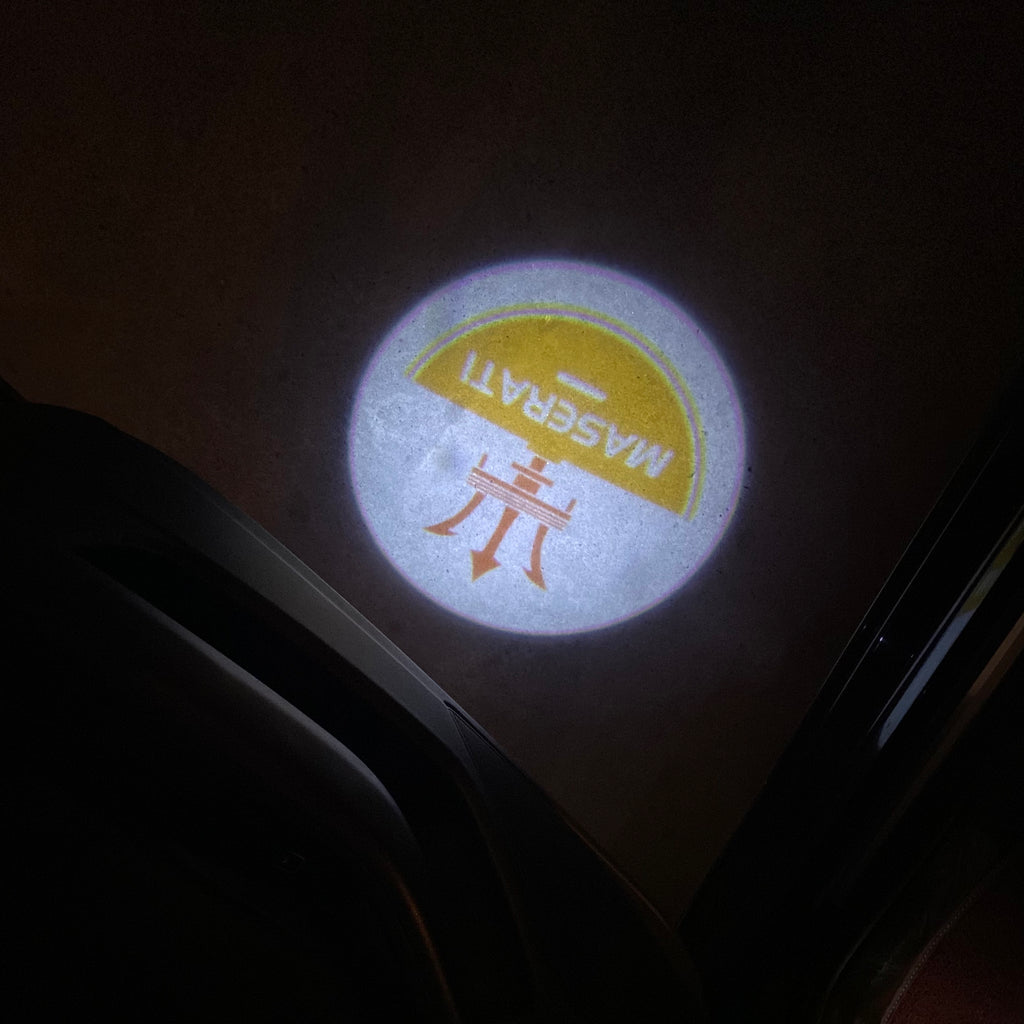 Maserati LOGO PROJECROTR LIGHTS Nr.01 (quantità 1 = 1 set / 2 luci porta)