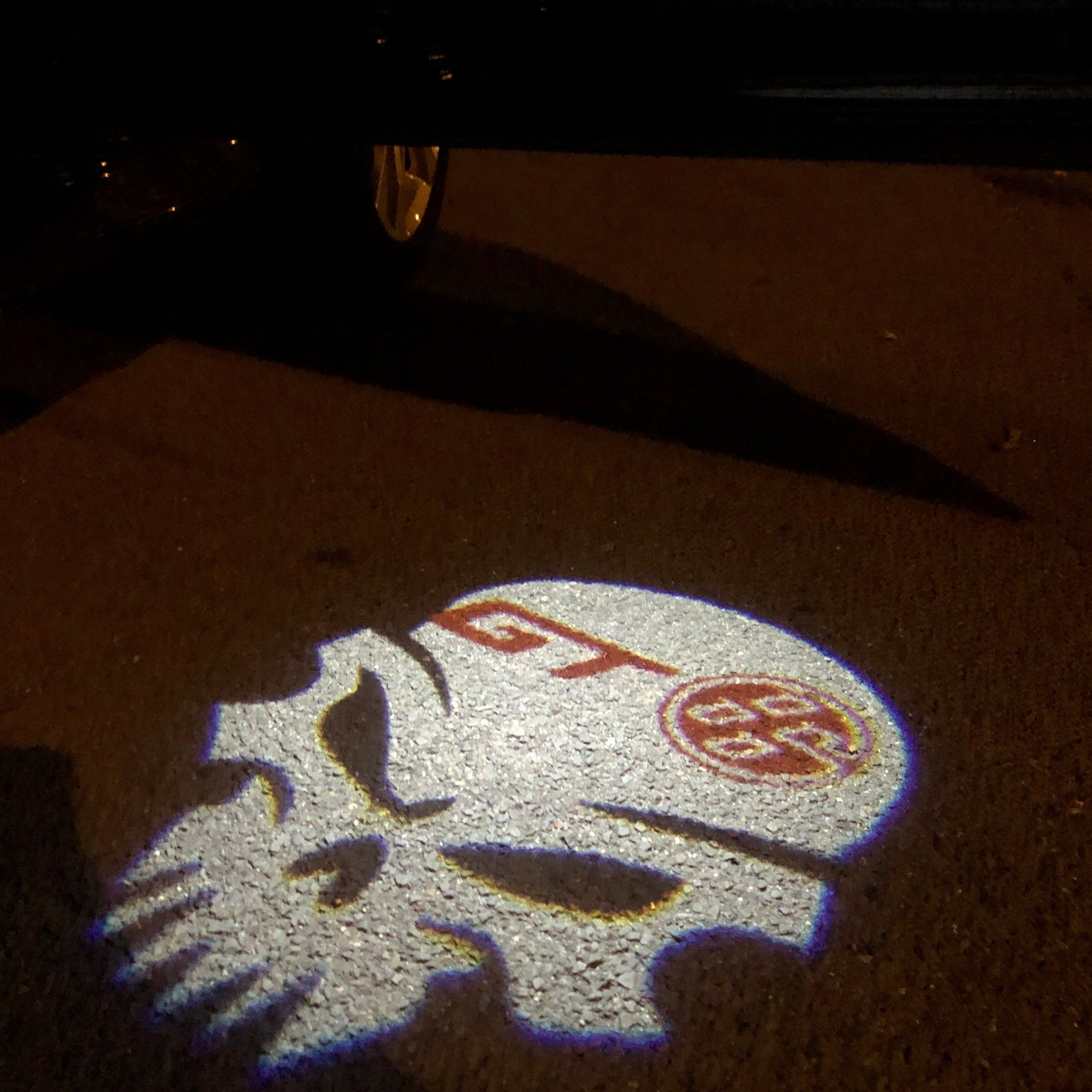 TOYOTA  GT86 LOGO PROJECROTR LIGHTS Nr.15  (quantity 1 = 2 Logo Films /2 door lights）