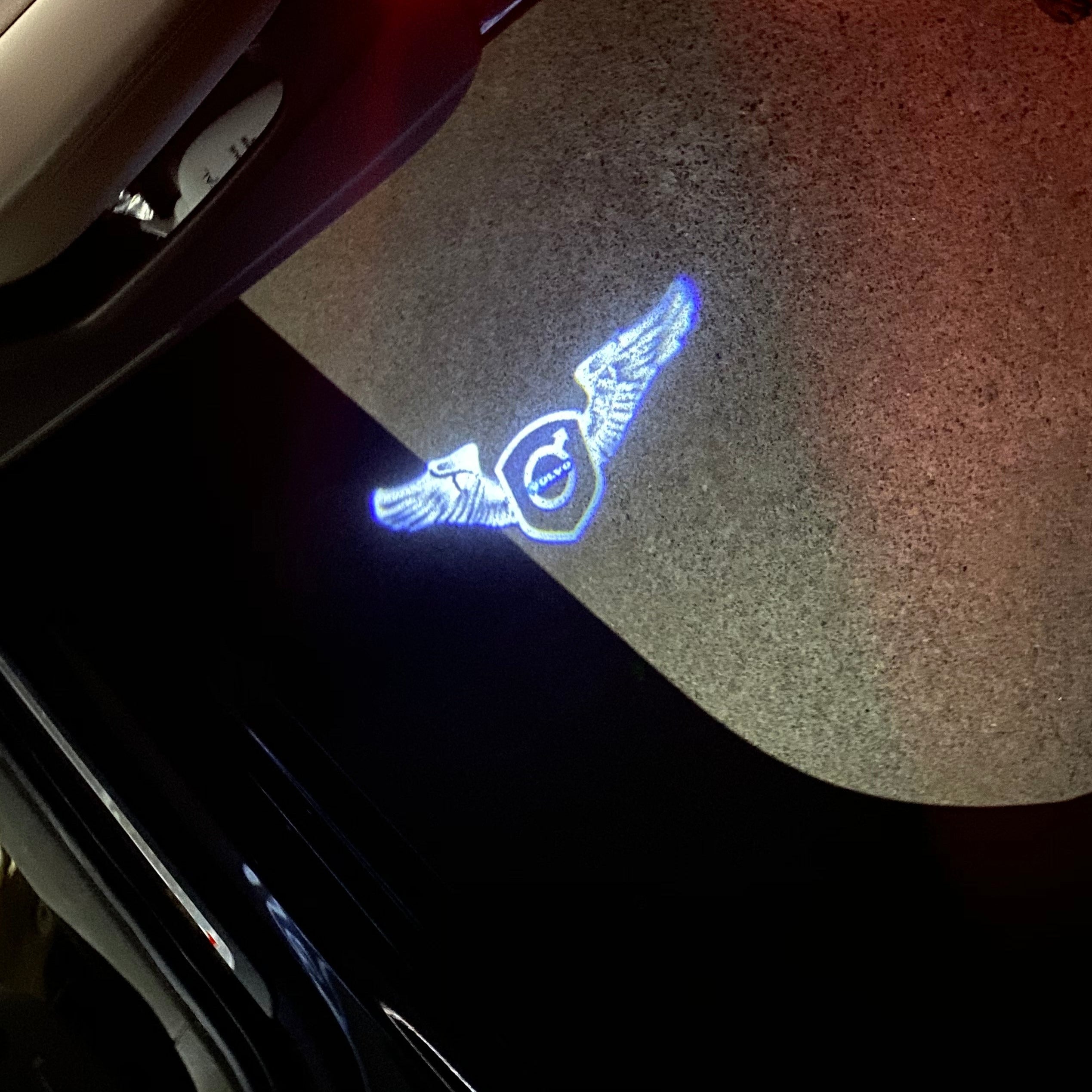 LUCES DEL PROYECTOR DEL LOGOTIPO Volvo Nr.126 (cantidad 1 = 2 Película de logotipo / 2 luces de puerta)