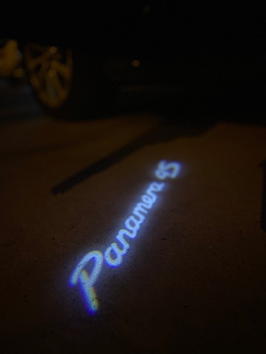 PROJECTEURS PORSCHE LOGO Nr.84 (quantité 1 = 2 Film Logo / 2 feux de porte)