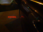 LUCES CON LOGO SKODA YETI Nr.56 (cantidad 1 = 2 Película con Logo / 2 luces de puerta)