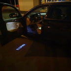 SKODA VRS LOGO PROJECTOR LIGHTS Nr.33 (quantité 1 = 2 Logo Film / 2 porte lumières)