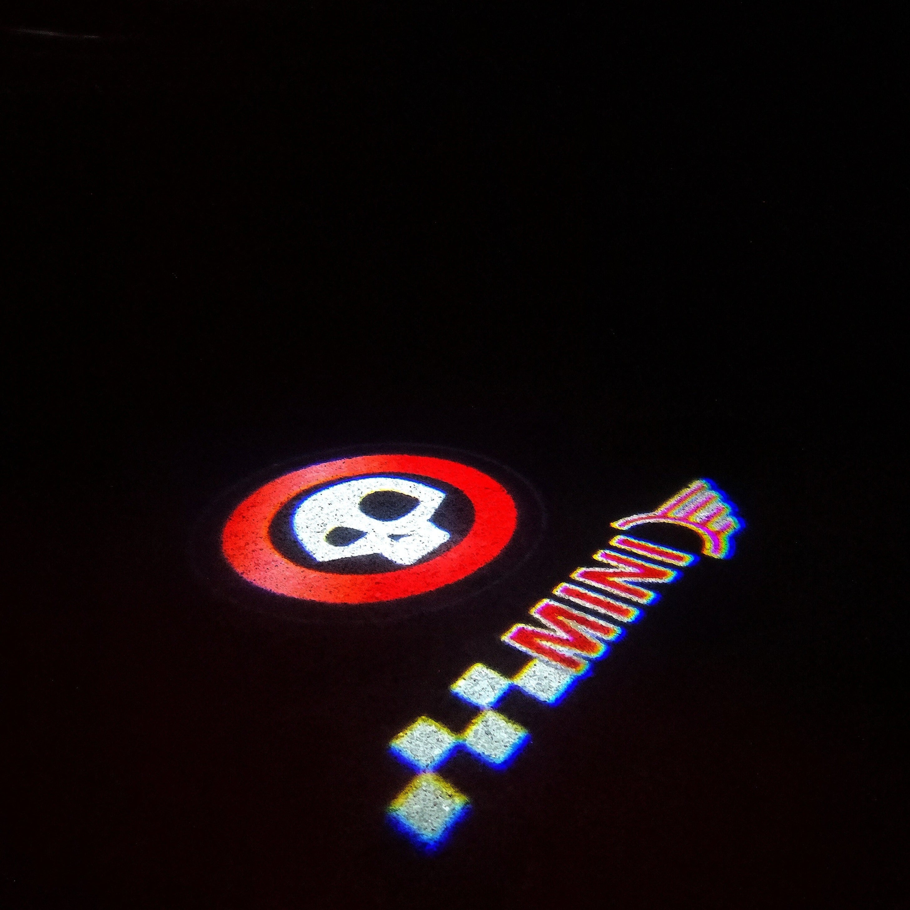 MINI LOGO PROJECROTR LIGHTS Nr.11 (quantité 1 = 2 Logo Film / 2 feux de porte)