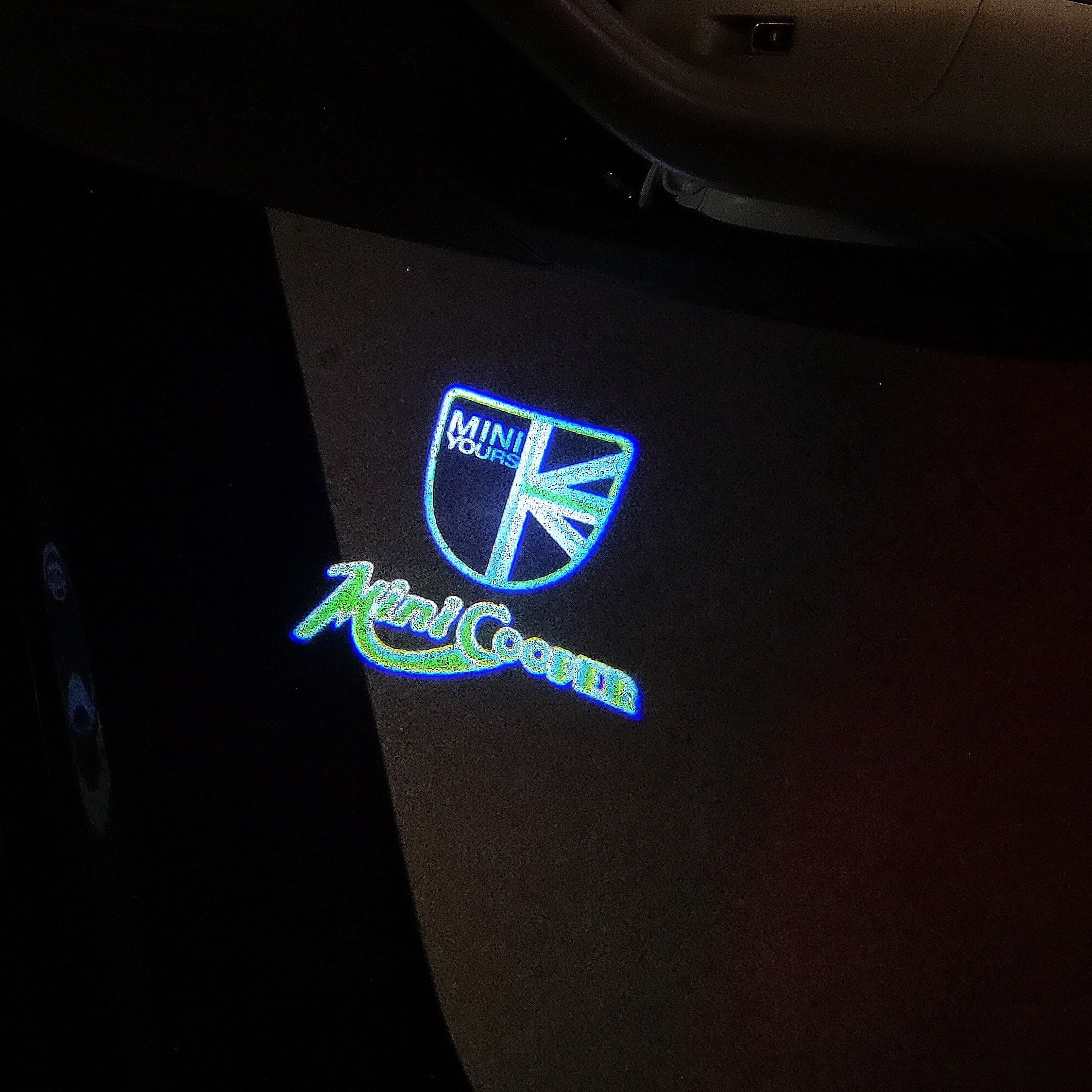 MINI COOPER LOGO PROJECROTR LIGHTS Nr.42 (الكمية 1 = 2 شعار فيلم / 2 مصباح باب)