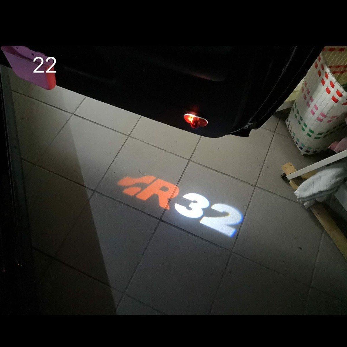 Volkswagen Door lights Logo Nr. 162 (cantidad 1 = 2 películas con logotipo / 2 luces de puerta)