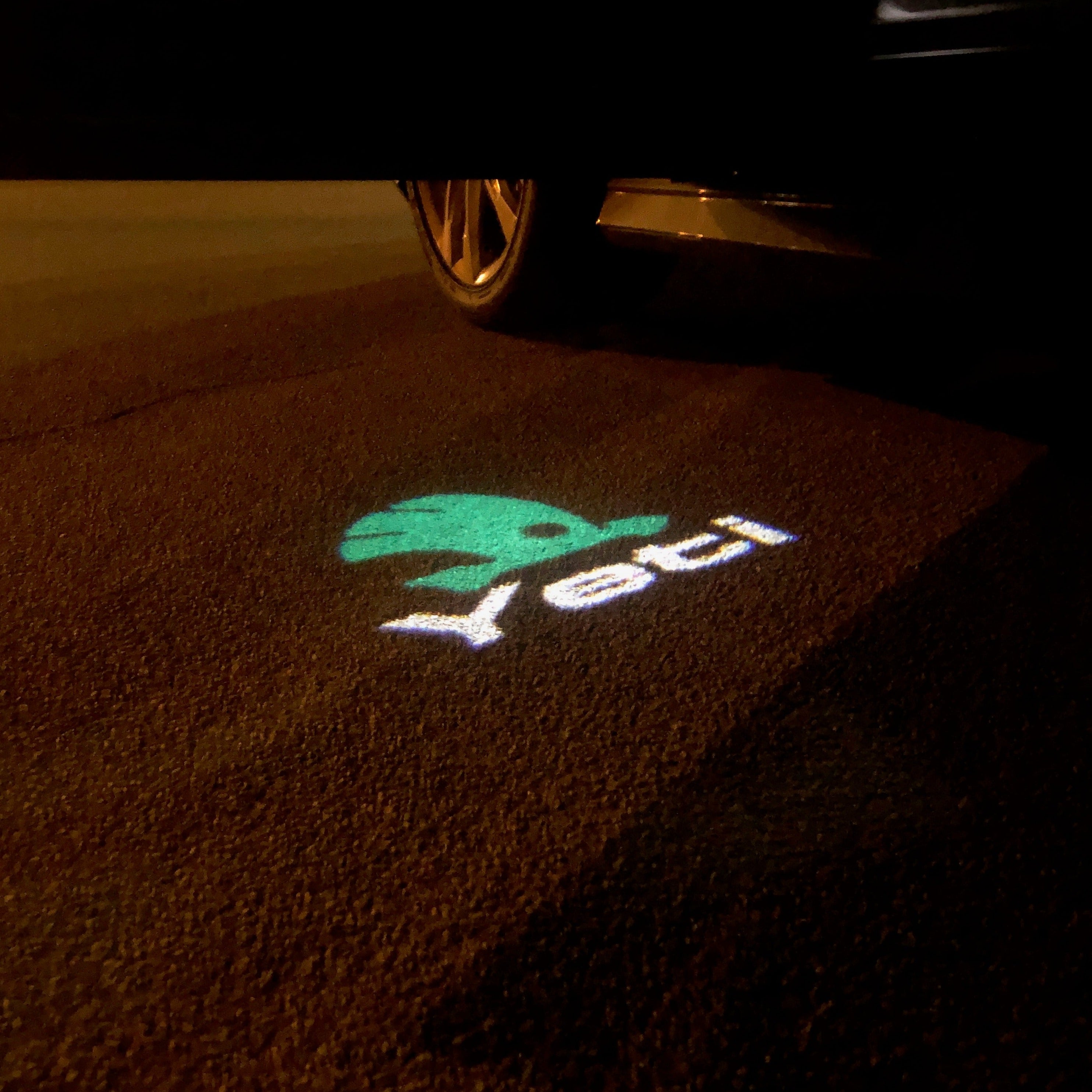SKODA LOGO PROJECTOT LIGHTS Nr.75 (الكمية 1 = 2 شعار فيلم / 2 أضواء الباب)