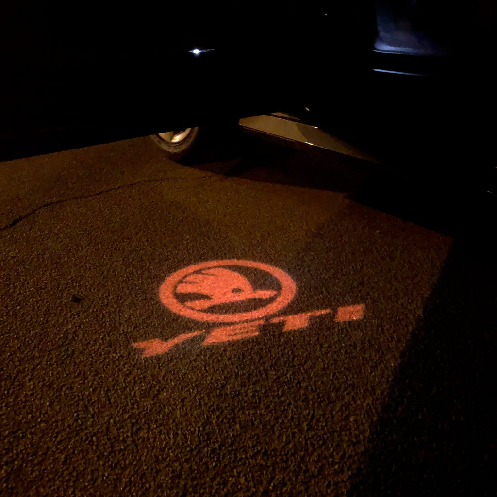 SKODA LOGO PROJECTOR LIGHTS Nr.61 (quantité 1 = 2 Film Logo / 2 lumières de porte)
