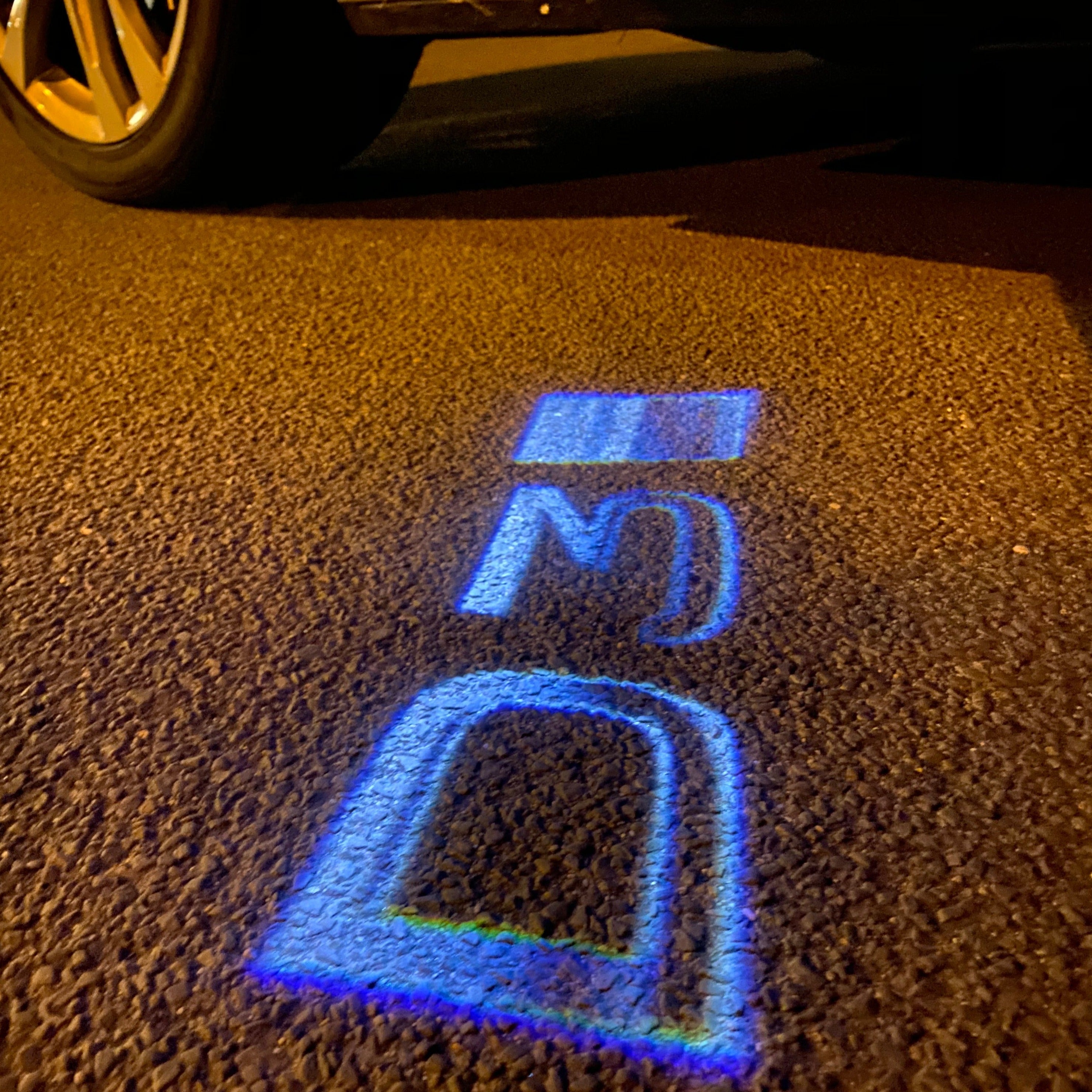 Volvo LOGO PROJECROTR LIGHTS Nr.129 (cantidad 1 = 2 logo película / 2 luces de puerta)
