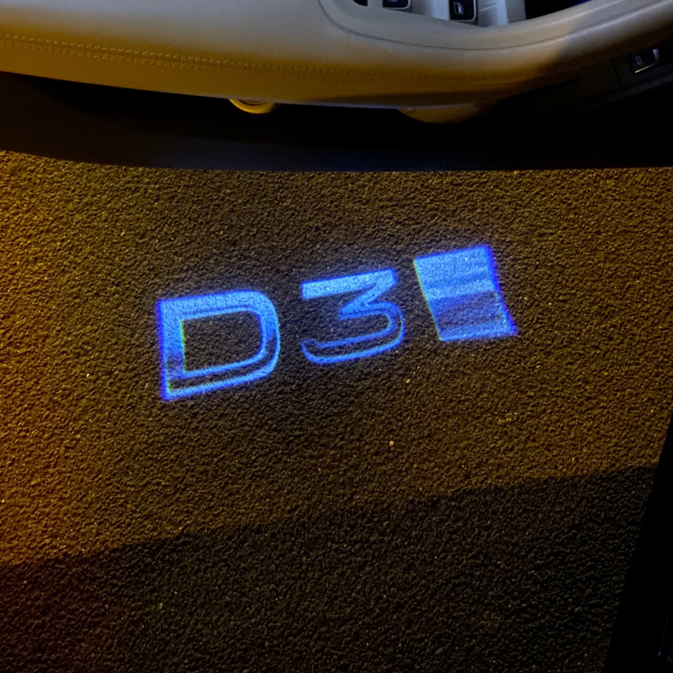 Volvo LOGO PROJECROTR LIGHTS Nr.129 (cantidad 1 = 2 logo película / 2 luces de puerta)